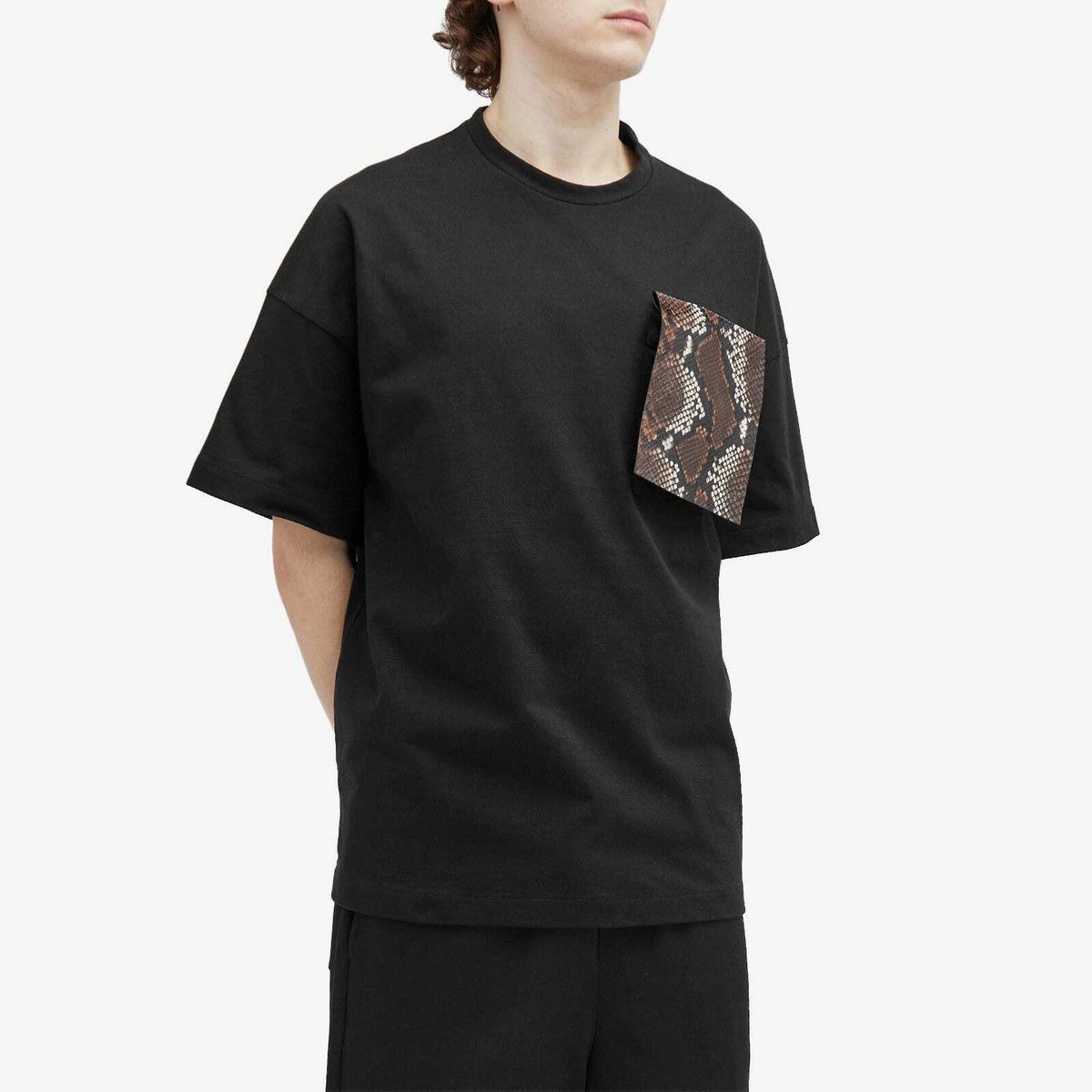 Jil Sander JIL SANDER black oversize python print chest patch t-shirt Size US M / EU 48-50 / 2 - 2 Thumbnail