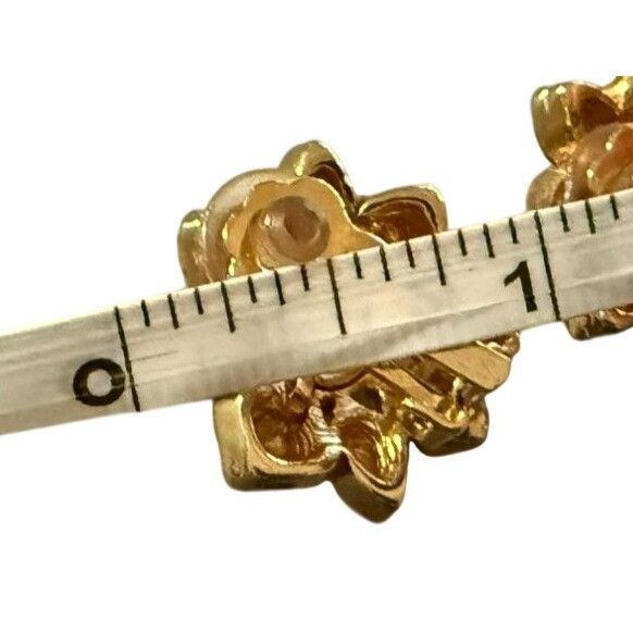 St. John Vintage St. John Gold-Tone Floral Clip-On Earrings 1 Inch Di Size ONE SIZE - 4 Thumbnail