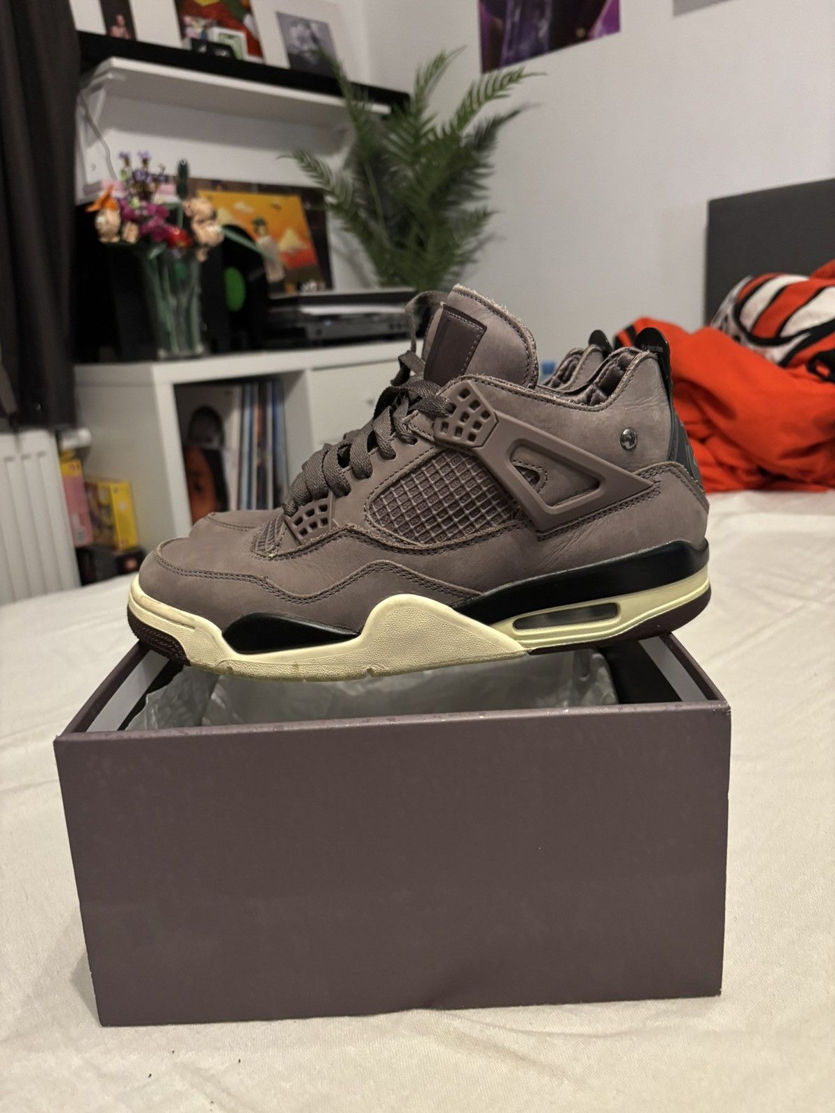 A Ma Maniere Nike Air Jordan x A Ma Maniere Jordan 4 Violet Ore Size US 8 / EU 41 - 3 Thumbnail
