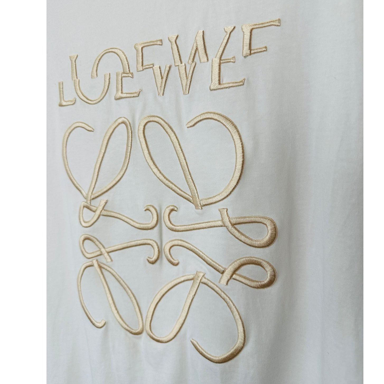 Loewe Loewe White Short Sleeve Cream Embroidered Logo Graphic Tee Size US S / EU 44-46 / 1 - 5 Thumbnail