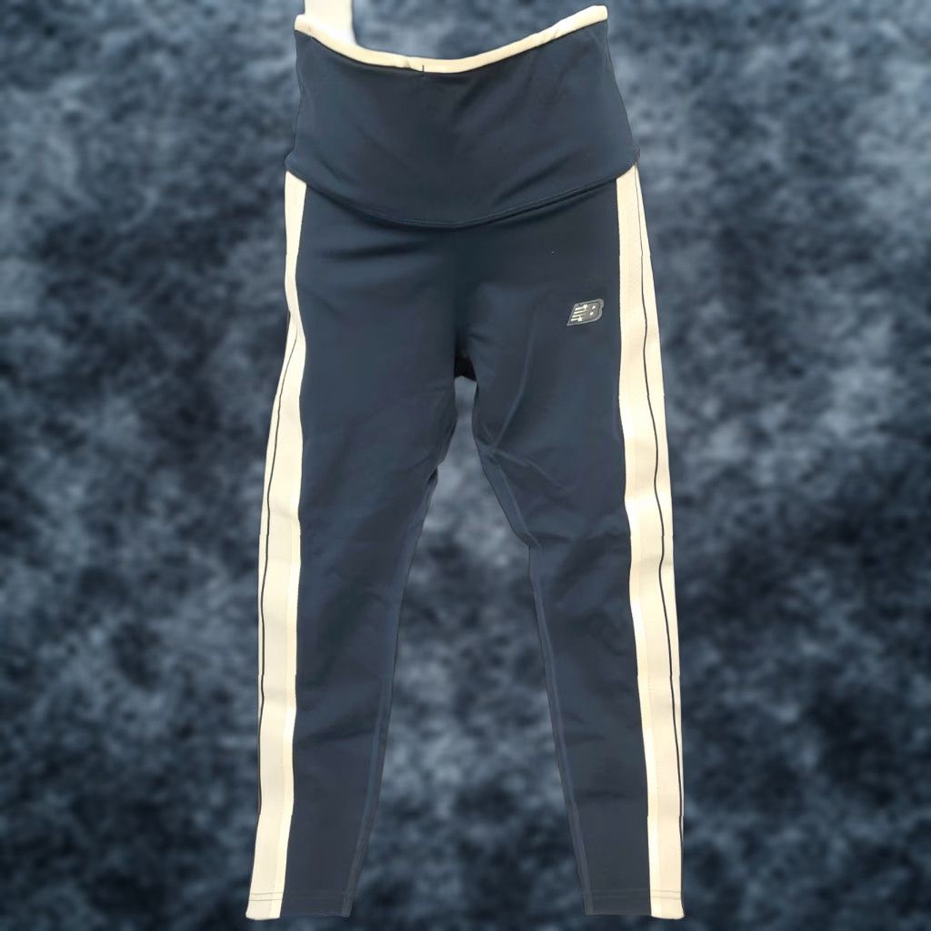 New Balance Womens New Balance WP01118 ECL NB Determination Navy Beige Tight Workout Pants Size 28" / US 6 / IT 42 - 1 Thumbnail