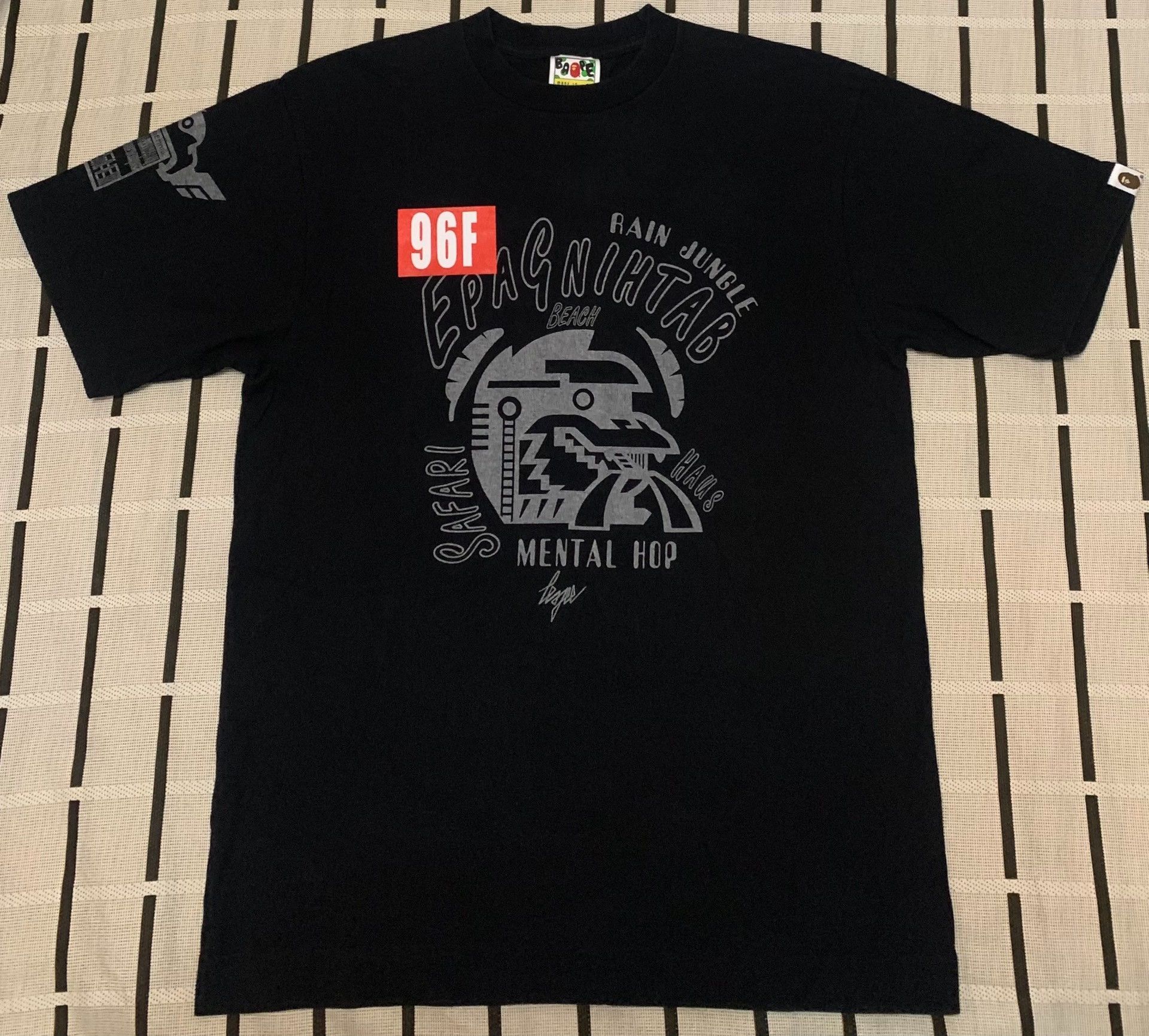 Bape Bape Printed T-Shirt M Men Size US M / EU 48-50 / 2 - 1 Thumbnail