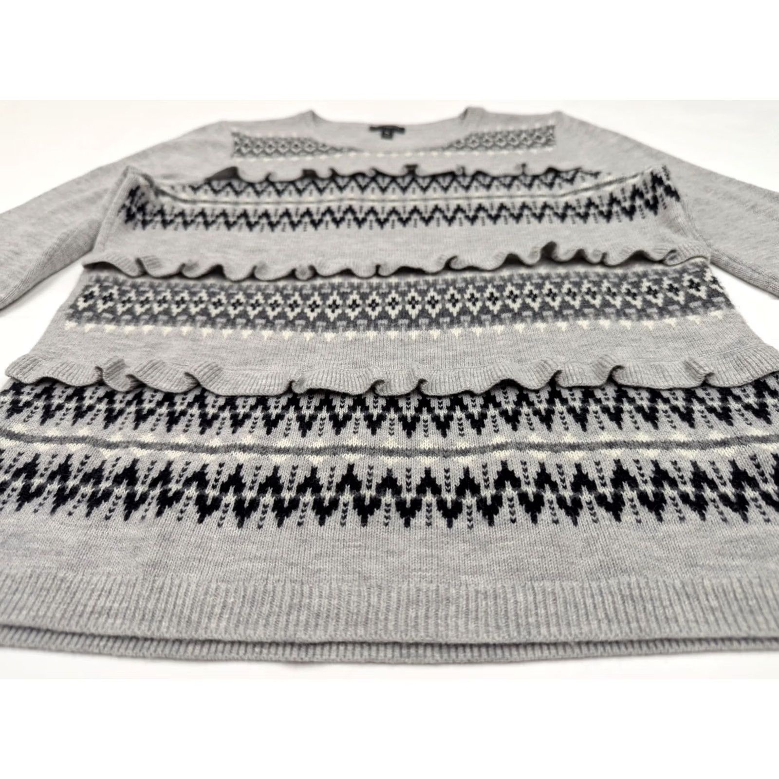 Talbots Talbots Nordic Print Ruffled Front Knit Sweater Women MP Gray Black Lambswool Blend Size M / US 6-8 / IT 42-44 - 4 Thumbnail