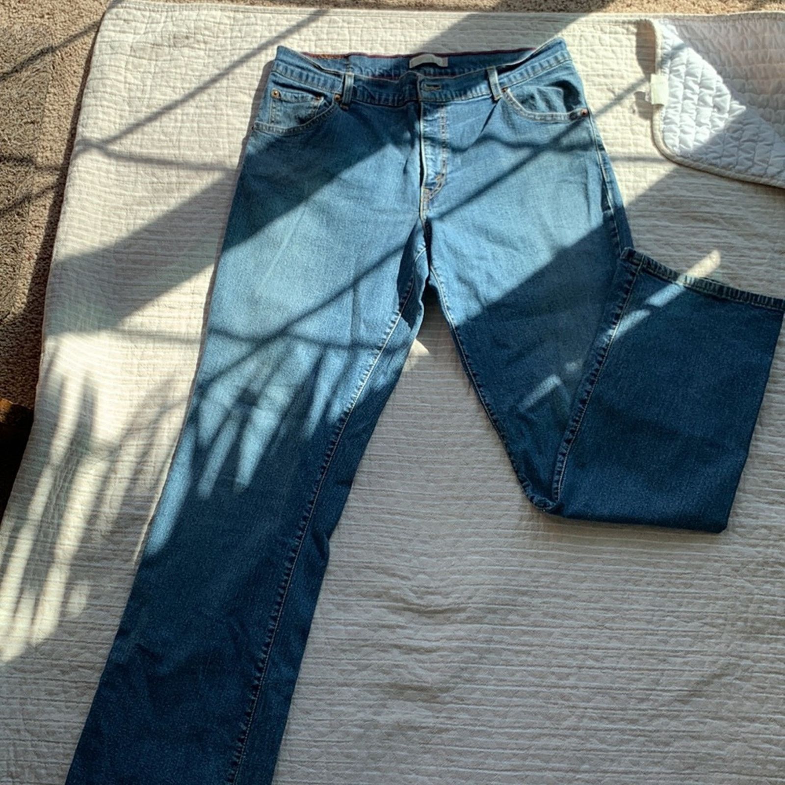 Levi's Levis womens jeans 550 relaxed bootcut Size 36" / US 14 / IT 50 - 2 Thumbnail