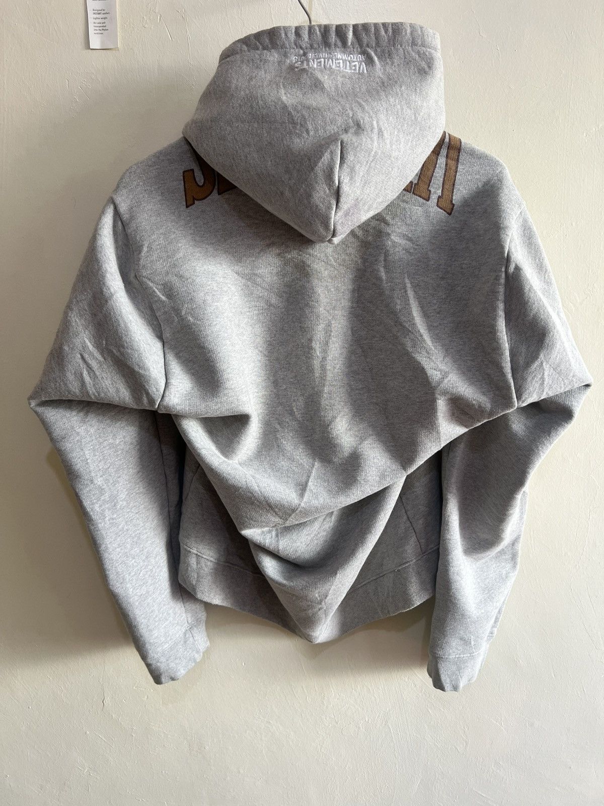 Vetements FW18 VETEMENTS MISSPLACED HOODIE Size US S / EU 44-46 / 1 - 4 Thumbnail