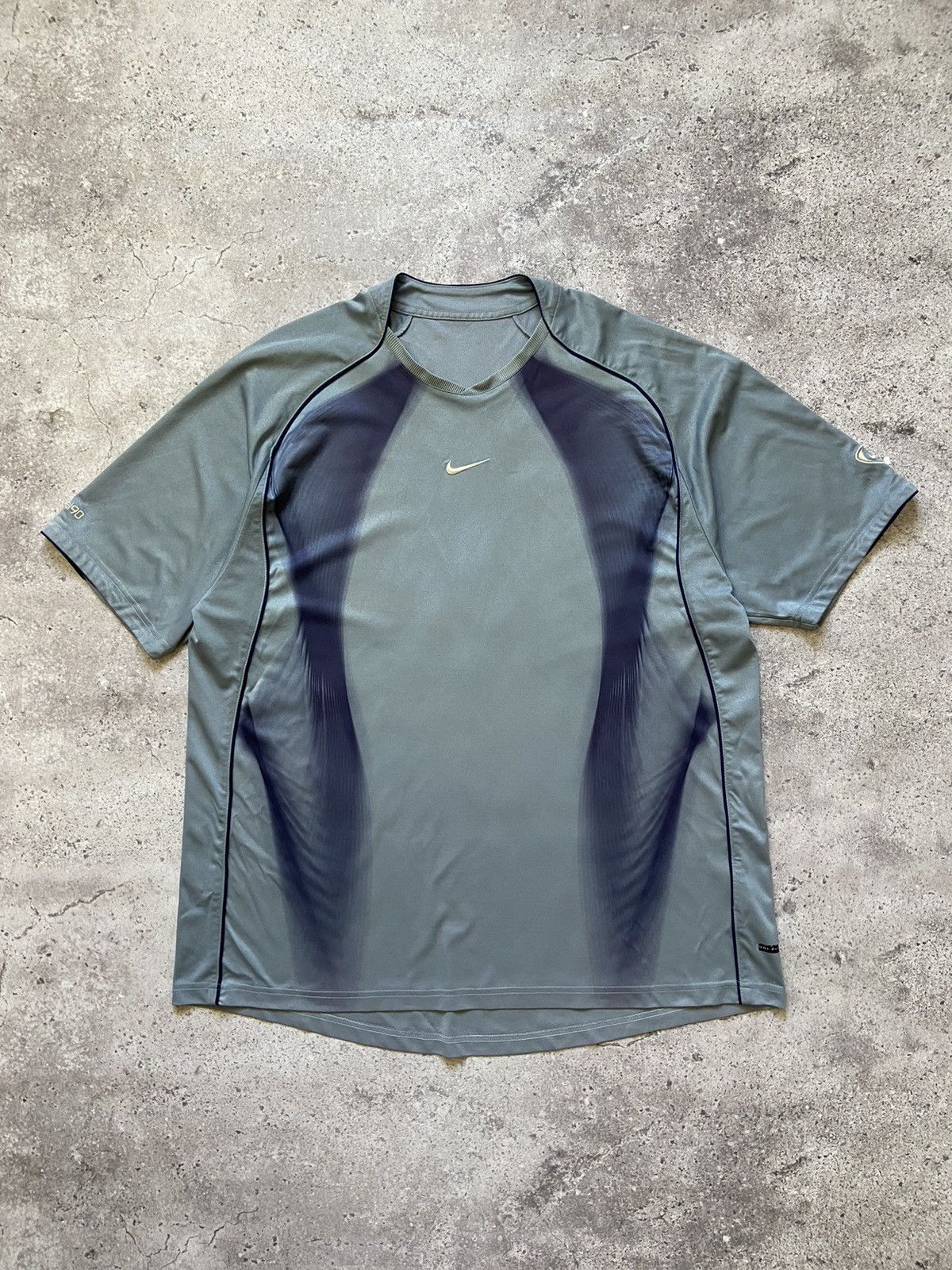 Nike Vintage Y2K Nike Total 90 Jersey Tee Shirt Size US XL / EU 56 / 4 - 1 Thumbnail