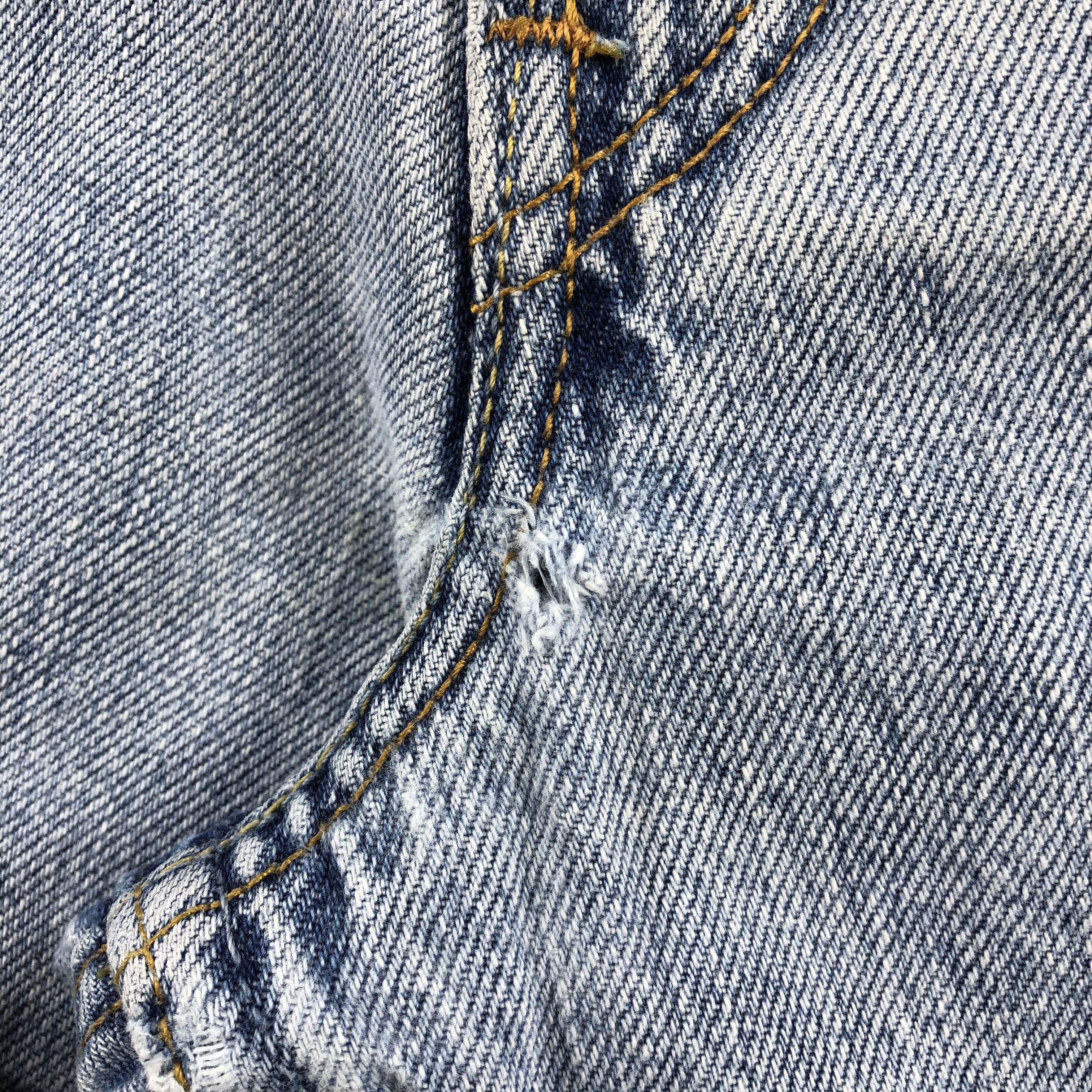 Levi's Vintage Blue Wash Levis 550 Jeans-J1620 Size US 39 - 10 Thumbnail