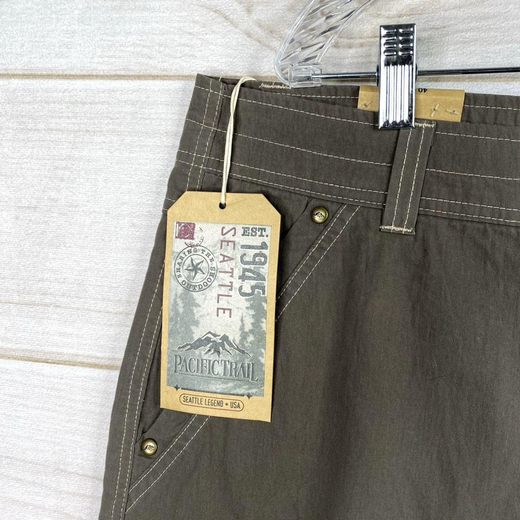 Vintage Pacific Trail Cargo Shorts Men Size 40 Hiking Outdoor Brown Quick Dry NWT Size US 40 / EU 56 - 2 Thumbnail