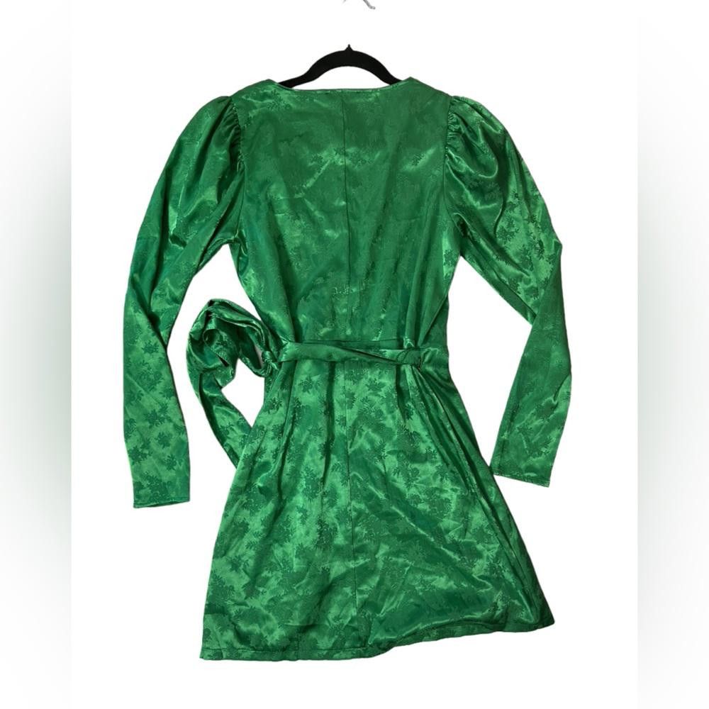 Zara Zara l NWT Wrap Front Floral Satin Effect Mini Dress Small Size S / US 4 / IT 40 - 4 Thumbnail