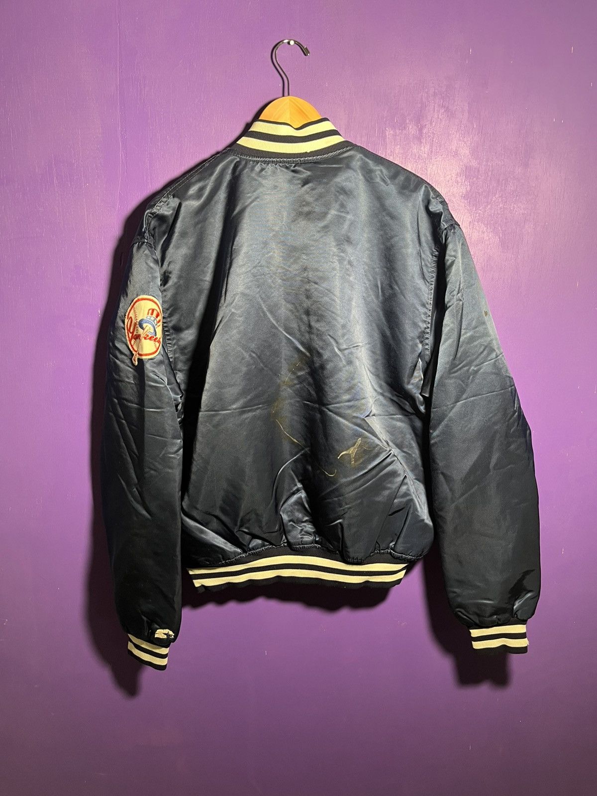 MLB × Starter × Vintage Vintage 90s Starter New York Yankees chest logo satin jacket Size US XL / EU 56 / 4 - 2 Thumbnail