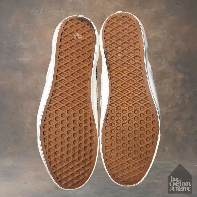 Kith × Vans Kith x Vans Classic Slip-On Brown Moroccan Pattern Size US 10 / EU 43 - 7 Thumbnail