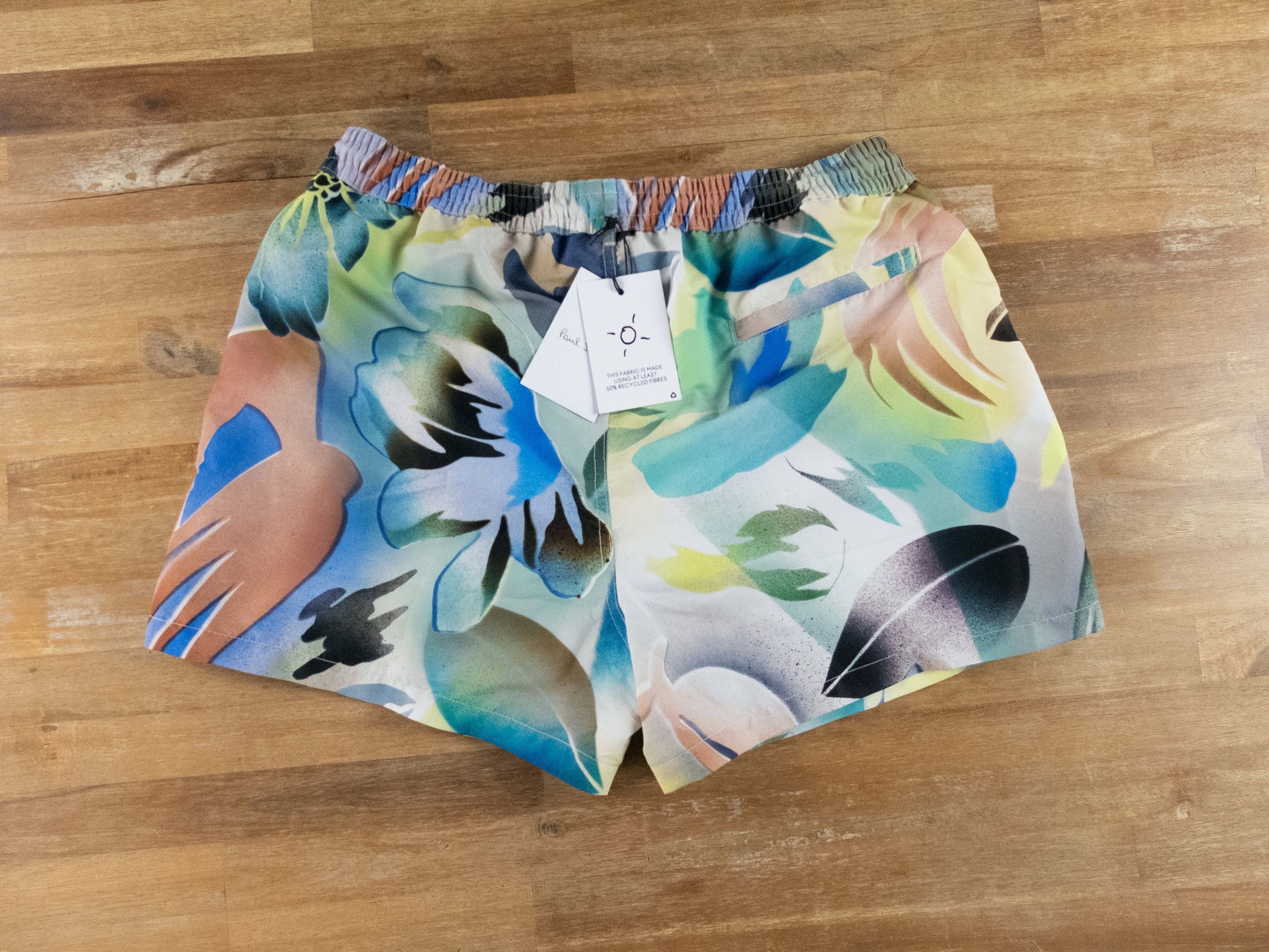 Paul Smith PAUL SMITH Swimwear hot summer floral print swim shorts XL Size US 36 / EU 52 - 8 Thumbnail