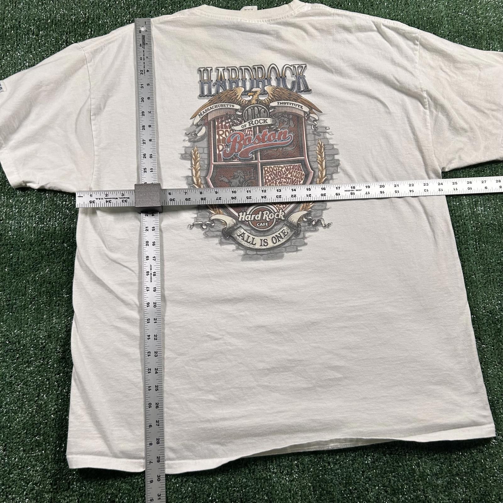 Hard Rock Cafe Hard Rock Cafe Boston Vintage T-Shirt. Size XL Size US XL / EU 56 / 4 - 2 Thumbnail