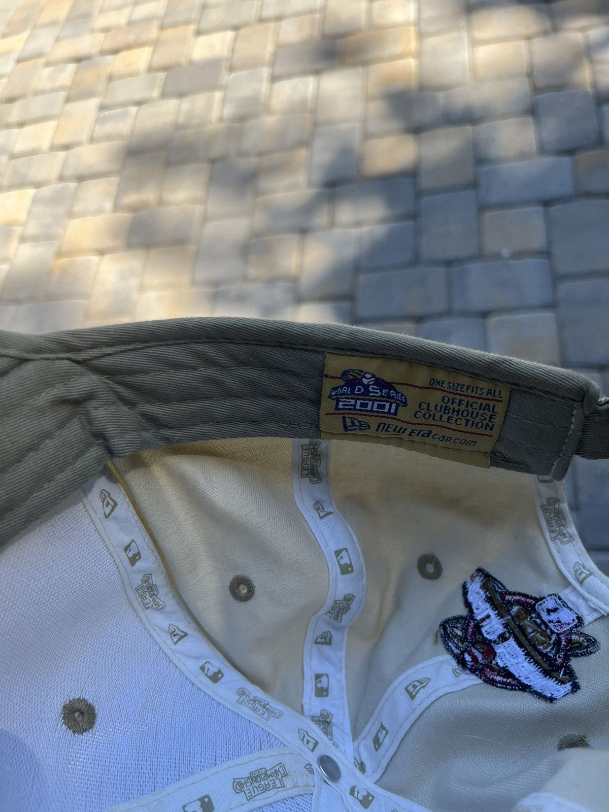 MLB × Vintage Vintage 2001 World Series Hat Size ONE SIZE - 2 Thumbnail