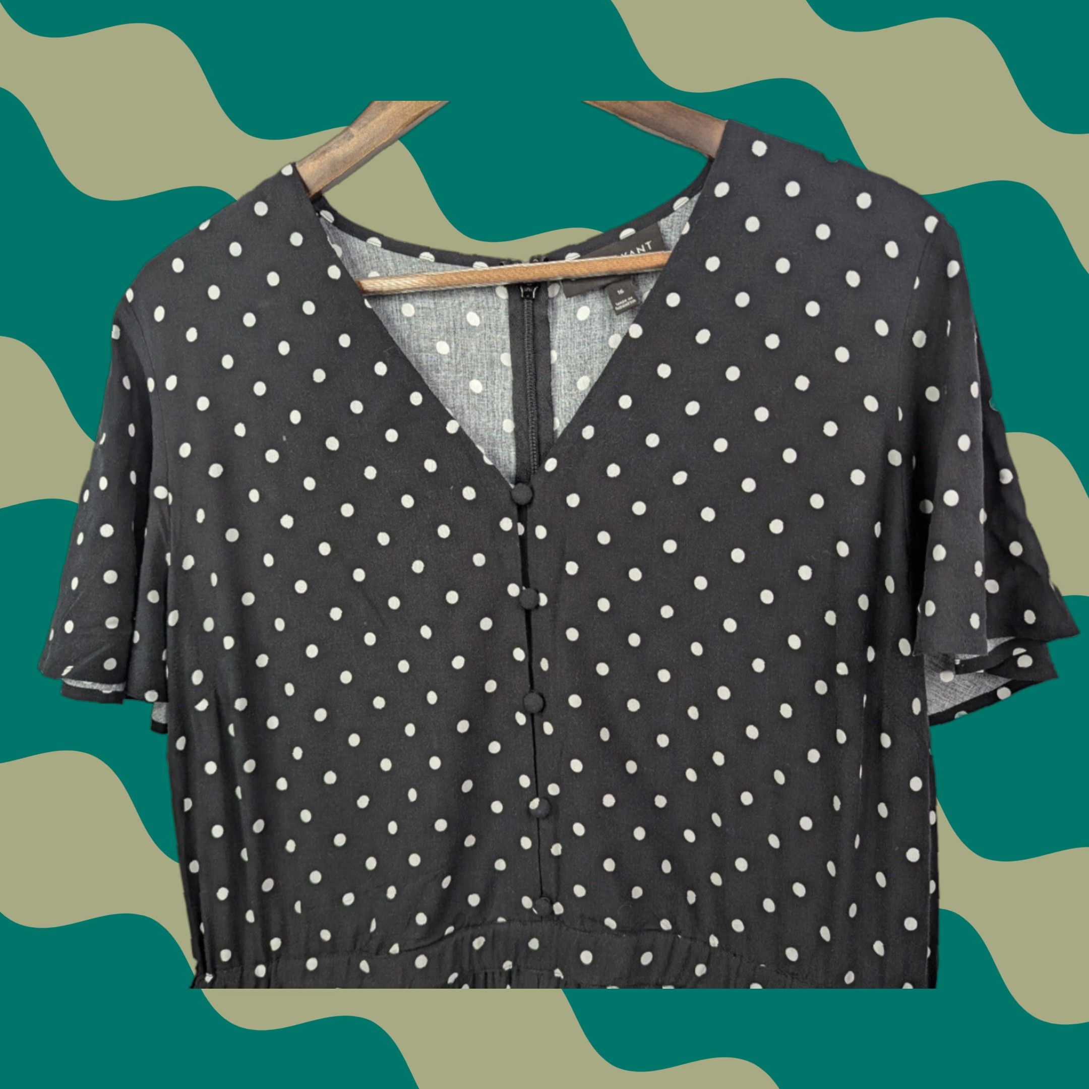 Vintage Lane Bryant Short Rompers Jumpsuit Short Sleeve Polka Dots V-Neck Pockets Sz 16 Black Women One-Piece Style Jumpsuit Size 38" / US 16 / IT 52 - 1 Thumbnail