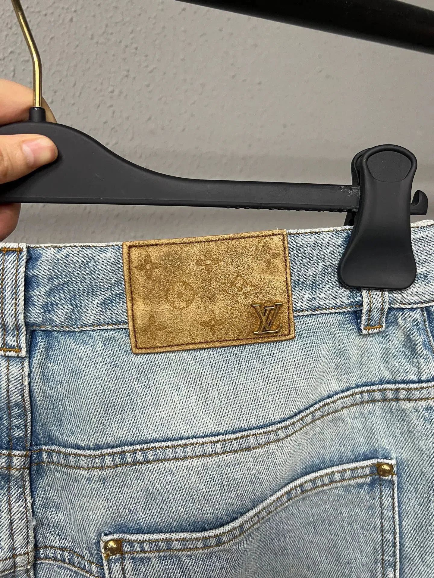 Louis Vuitton Louis Vuitton Wave Pattern Denim Pants. Size US 28 / EU 44 - 4 Thumbnail