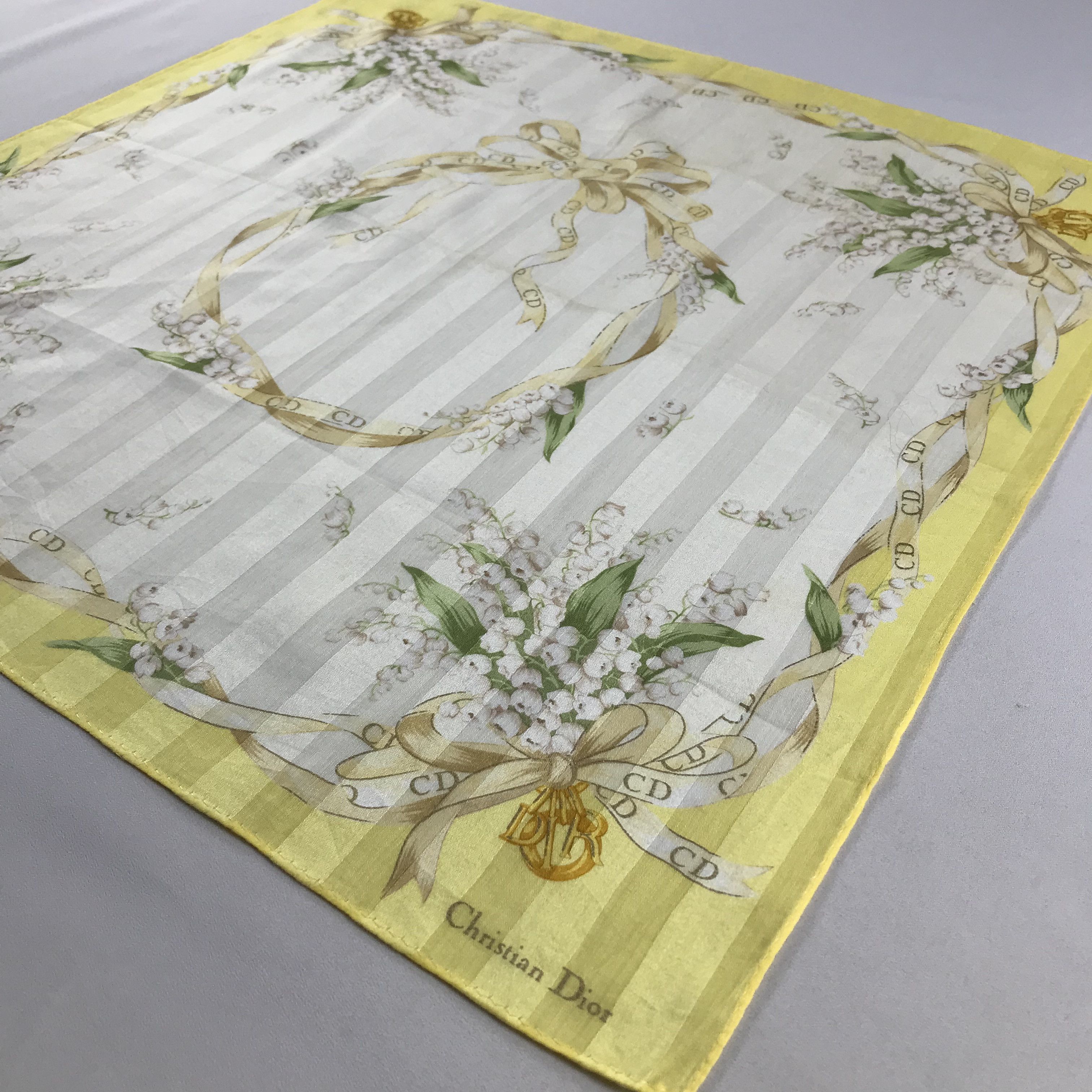 Vintage ChRIStian DioR Handkerchief / Bandana / Neckerchief C584 Size ONE SIZE - 4 Thumbnail