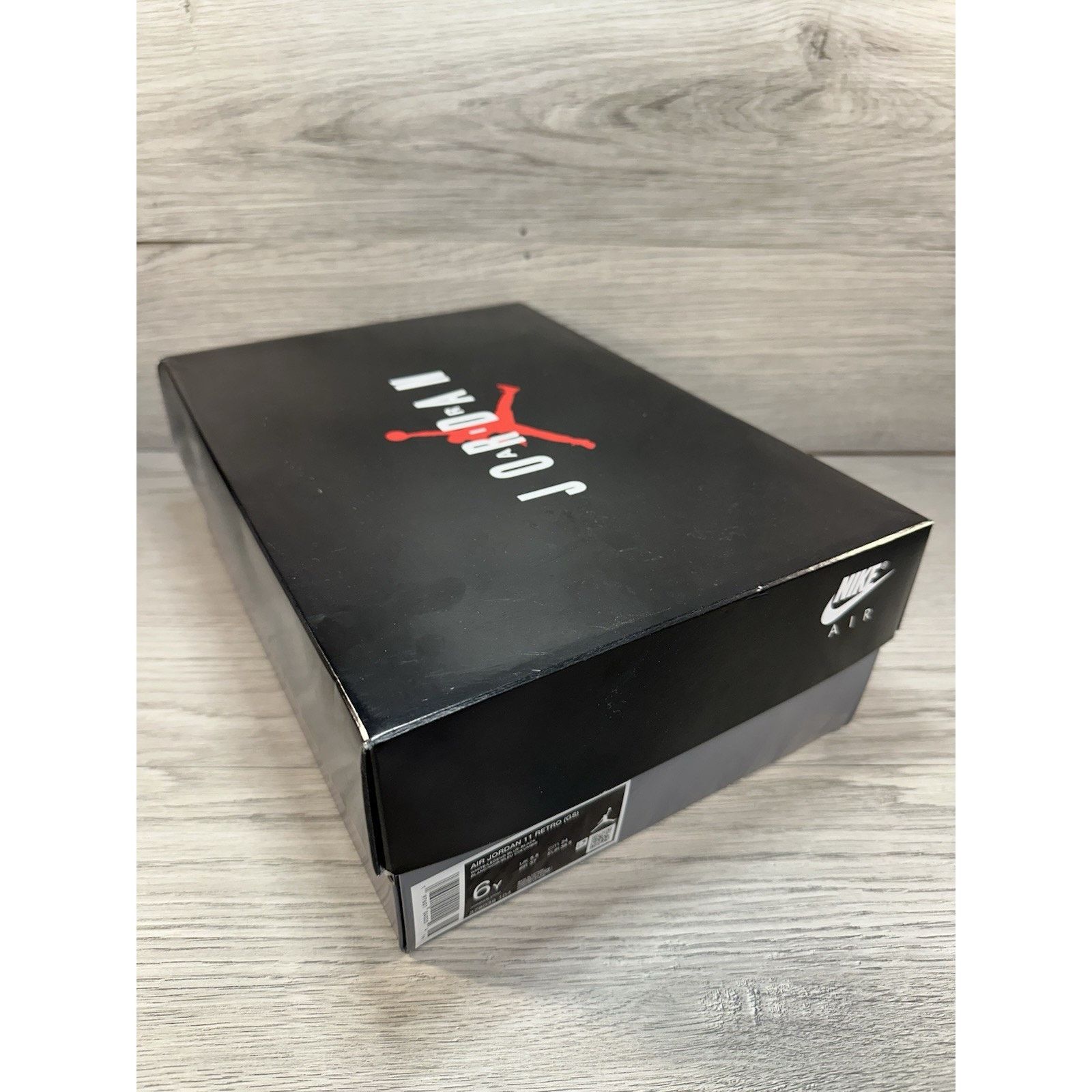 Jordan Brand Air Jordan 11 Retro GS Legend Blue 2024 - Size 6y Size US 6 / EU 39 - 9 Thumbnail