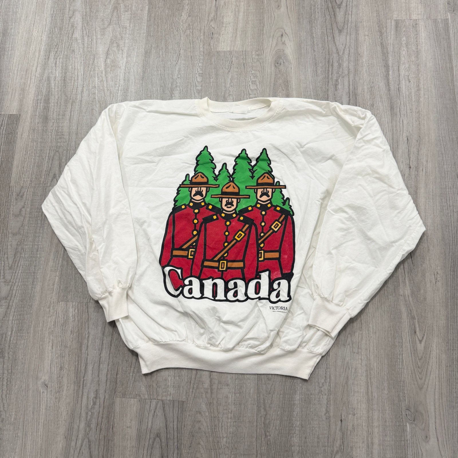 Vintage Vintage Victoria Canada VC Officer Pullover Large White Size US L / EU 52-54 / 3 - 1 Thumbnail