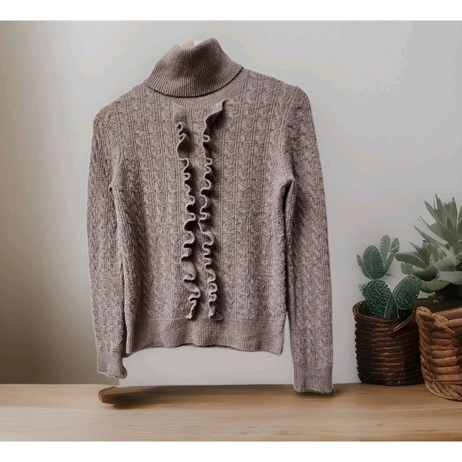 J.Crew J CREW0 Ruffle Front Cable Knit Alpaca Wool Turtleneck Size XS / US 0-2 / IT 36-38 - 4 Thumbnail
