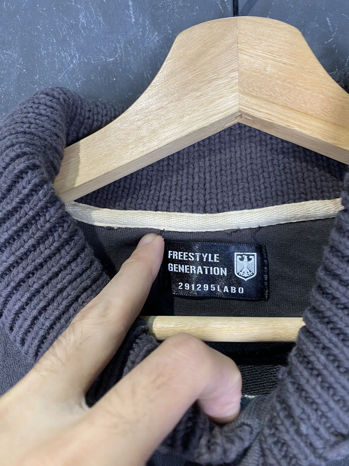 20471120 × Japanese Brand 291295 Japanese Automobile Cardigan Sweater Jacket Size S / US 4 / IT 40 - 6 Thumbnail