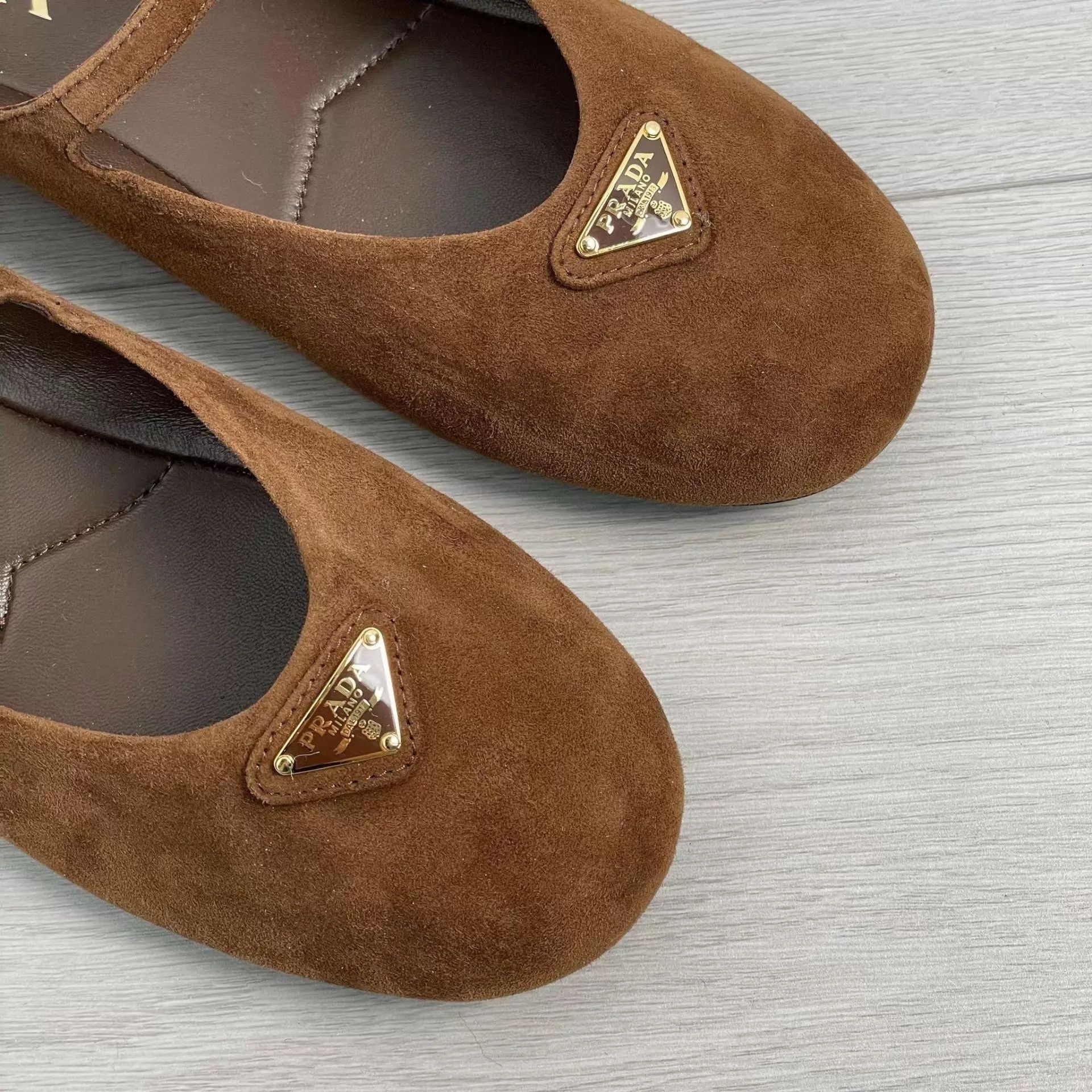 Prada Prada brown suede flat 37.5 Size US 7 / IT 37 - 4 Thumbnail