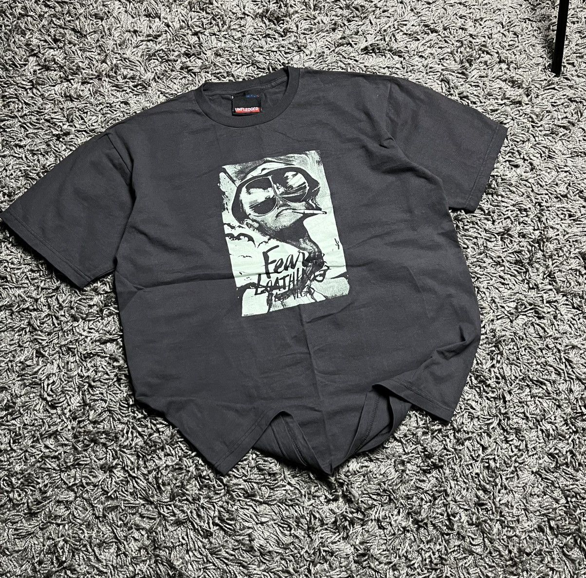 Japanese Brand Unfledged "Fear and Loathing in Las Vegas" Hunter S. Tee Size US XL / EU 56 / 4 - 1 Thumbnail