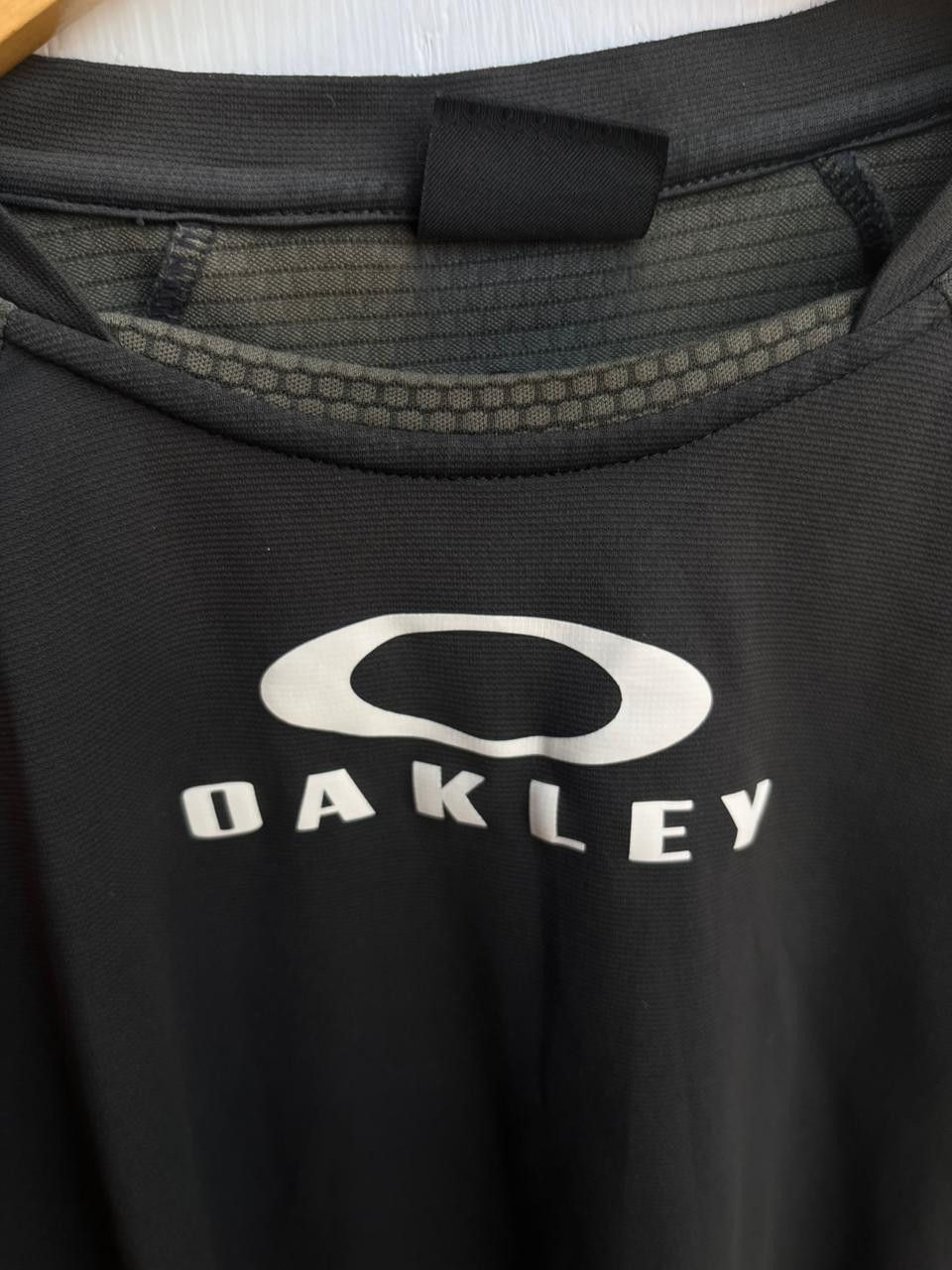 Oakley Oakley Drifit Sportswear Center Logo Training Size US S / EU 44-46 / 1 - 2 Thumbnail