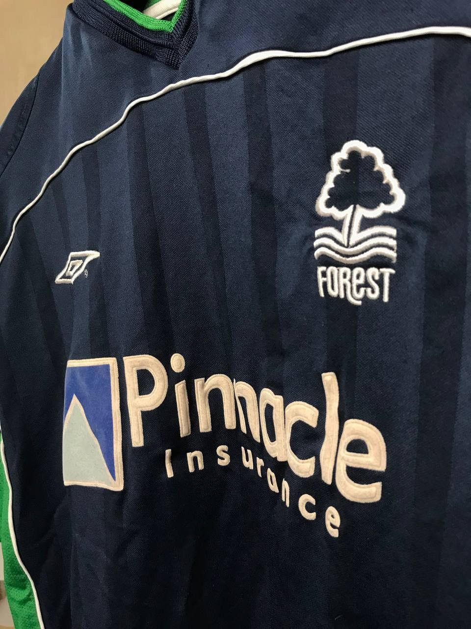 Umbro 🔥 Nottingham Forest Third Umbro 2002 2003 Jersey T Shirt Size US L / EU 52-54 / 3 - 7 Thumbnail