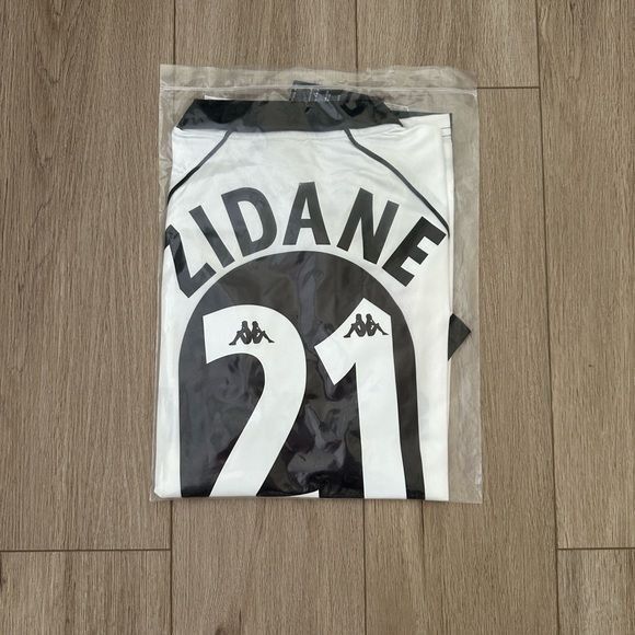 Kappa Zinedine Zidane Juventus 97/98 Home Retro Black Soccer Jerse Size US XL / EU 56 / 4 - 3 Thumbnail