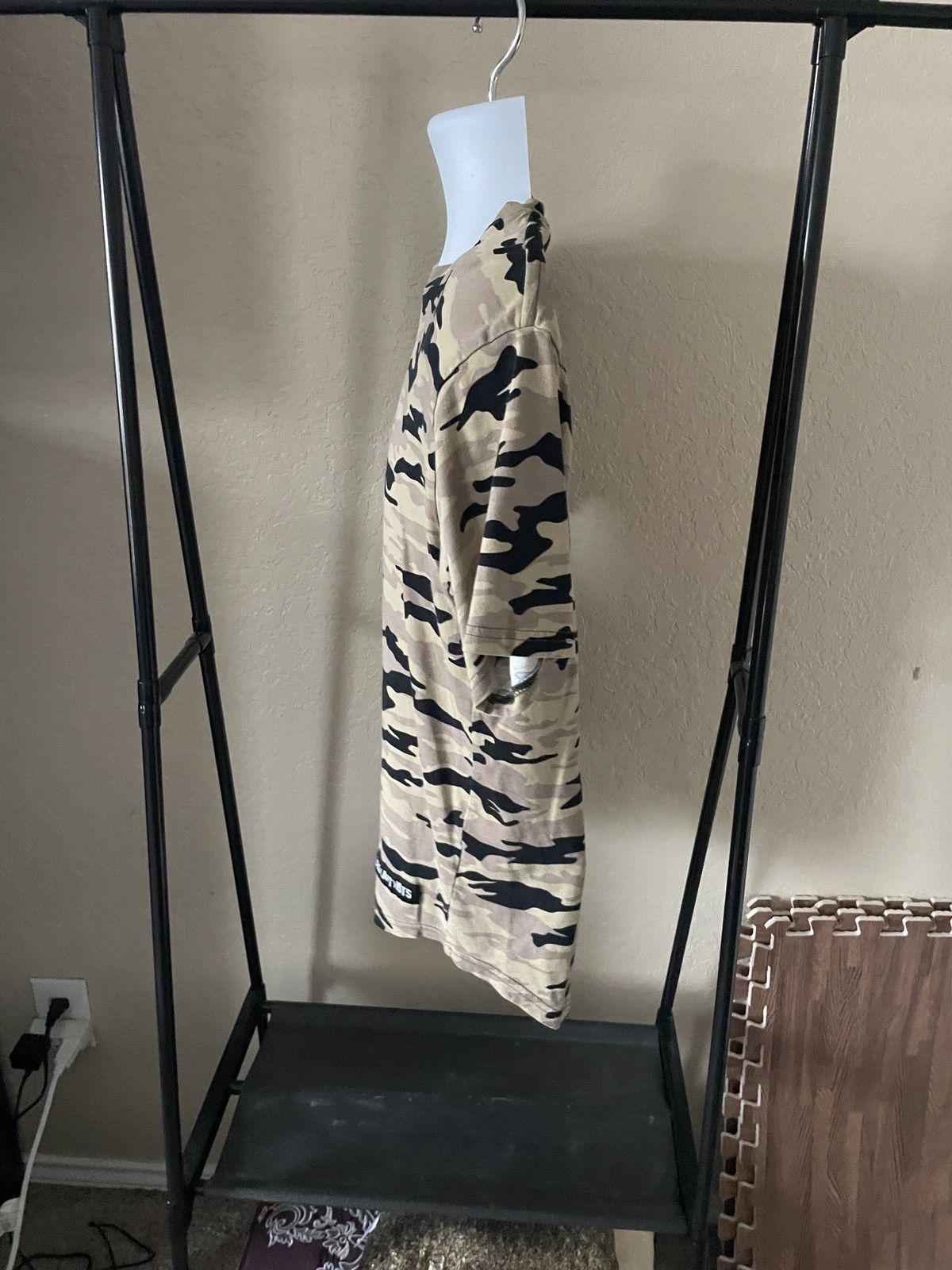 Riccardo Tisci Club Les(Art)ists Tisci 74 Camo Tee Size US S / EU 44-46 / 1 - 4 Thumbnail