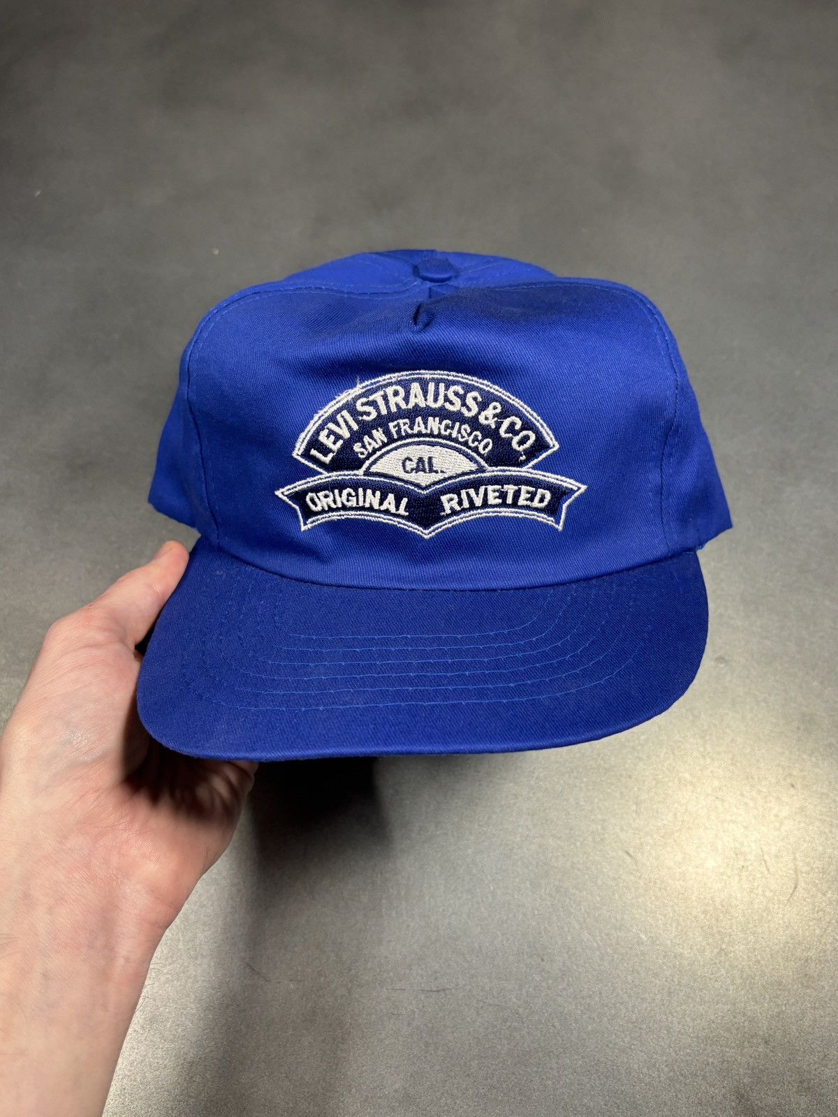 Levi's Vintage Levi's Baseball Hat Blue Snapback 1980s 1990s Jeans Size ONE SIZE - 3 Thumbnail