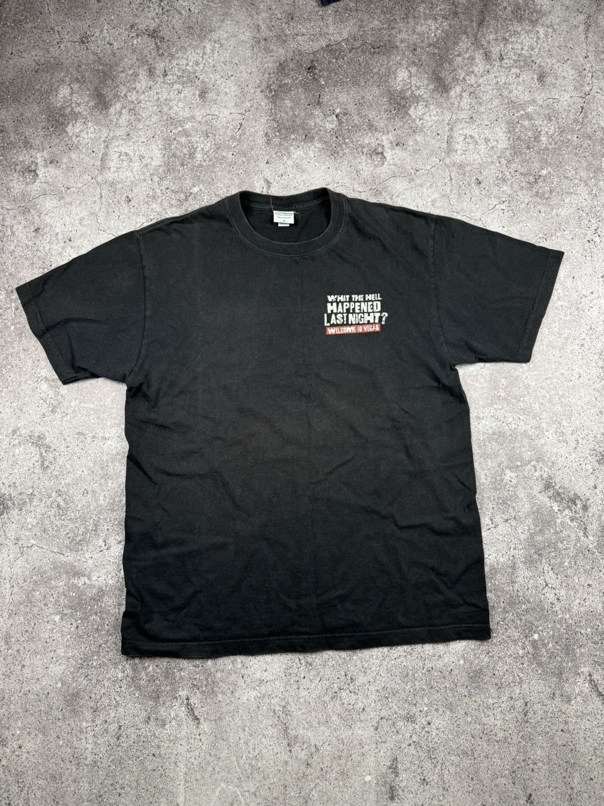 Vintage VINTAGE 2000s Y2K WTF❓Happened Welcome To Las Vegas Faded Size US M / EU 48-50 / 2 - 3 Thumbnail
