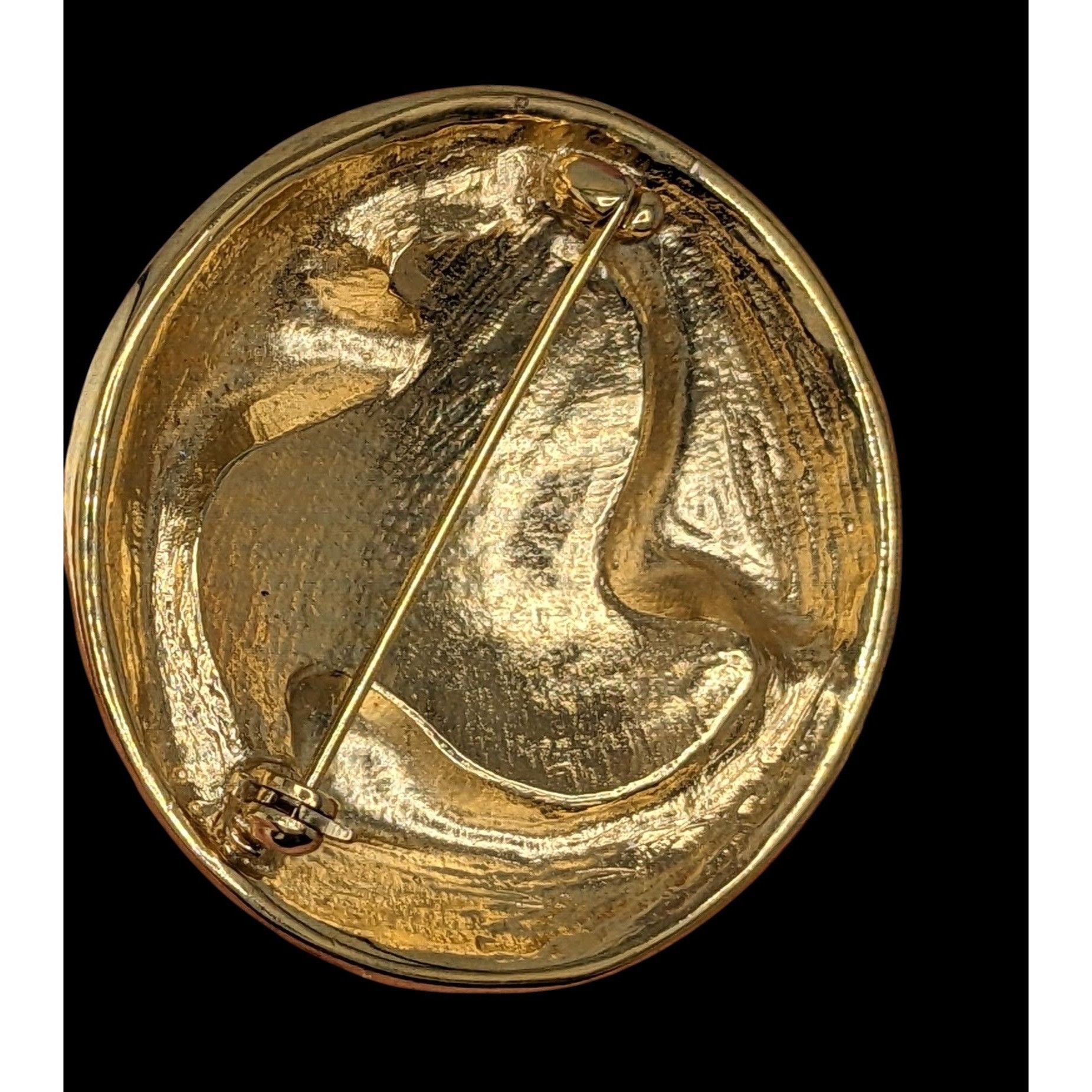 Other Vintage 1980s Gold & Black Enamel Round Brooch Pin With Leaf Size ONE SIZE - 3 Thumbnail