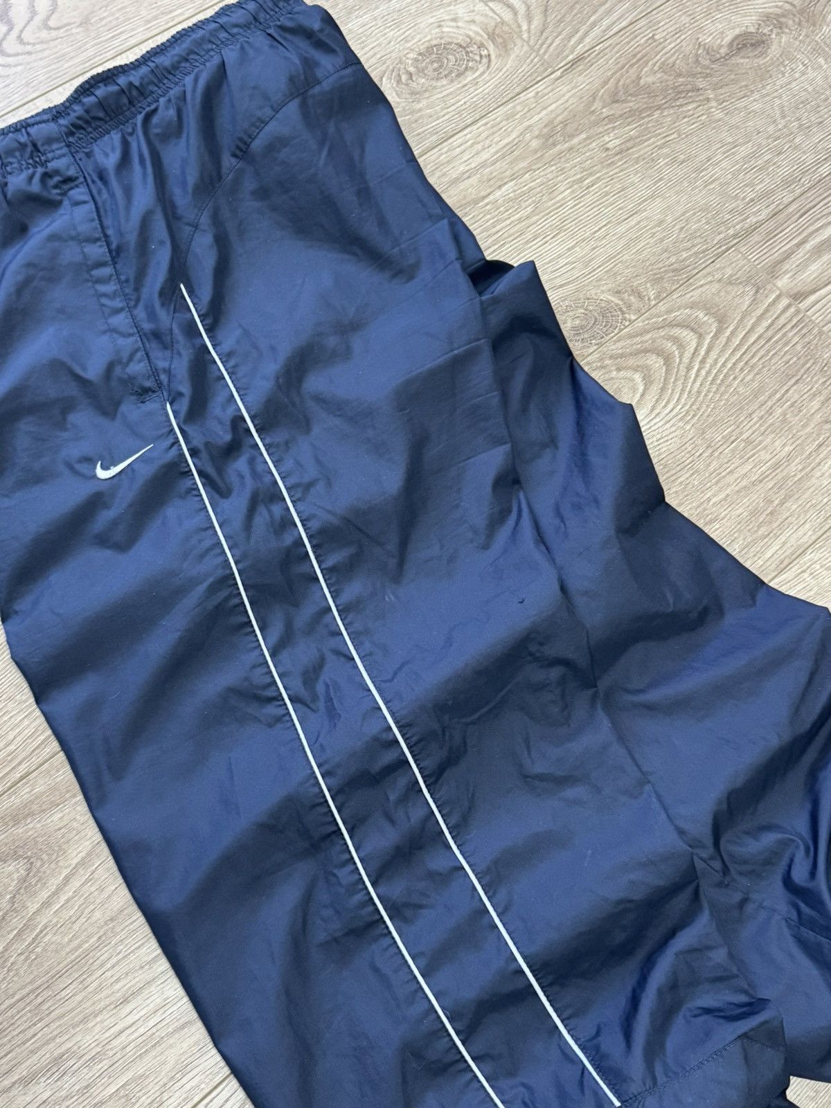 Nike Vintage Nike nylon swoosh Y2K pants sweatpants size M Size US 32 / EU 48 - 9 Thumbnail