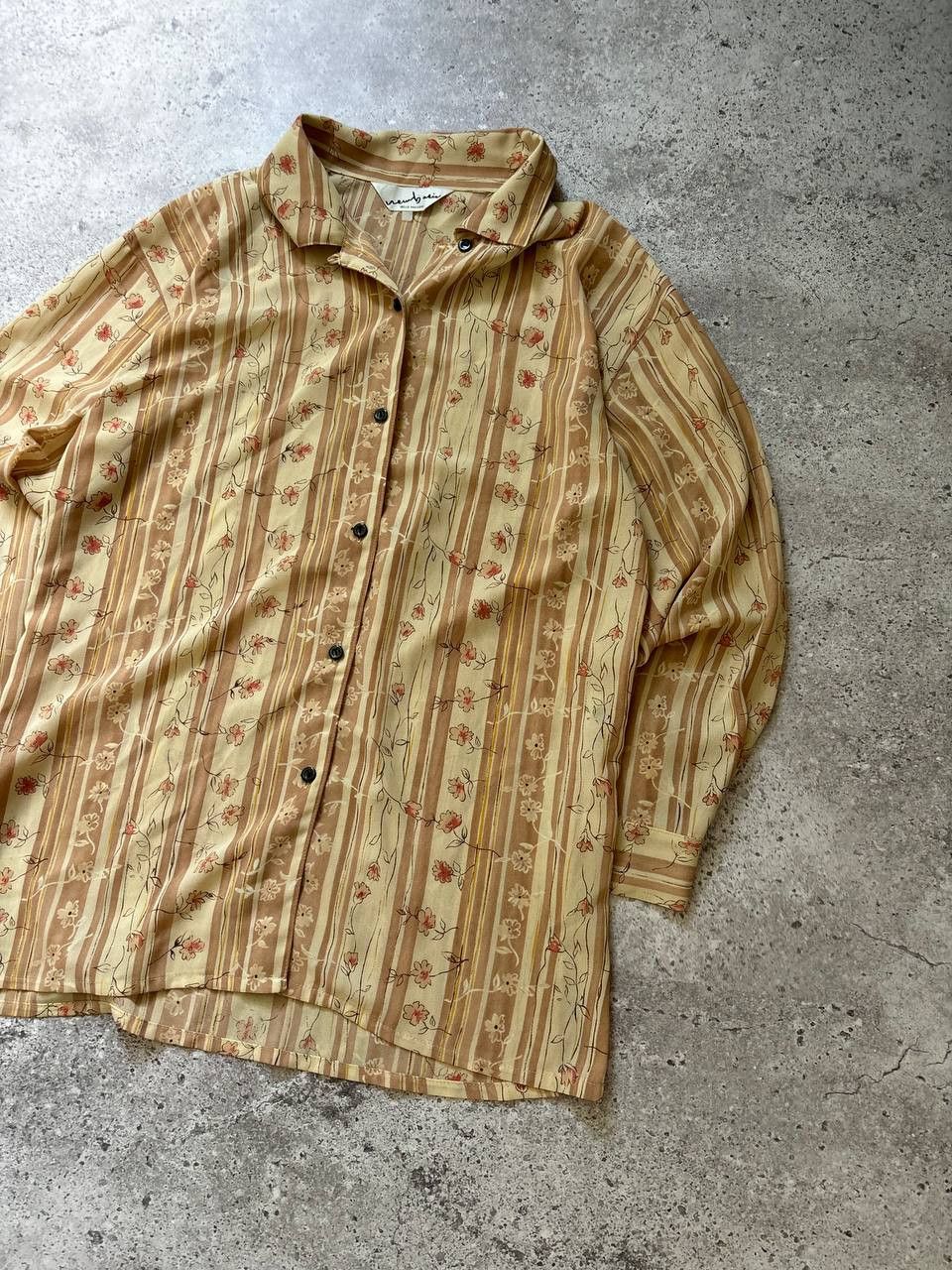 Japanese Brand Japanese Flower Shirt by Belle Maison Size M-L Size US M / EU 48-50 / 2 - 3 Thumbnail