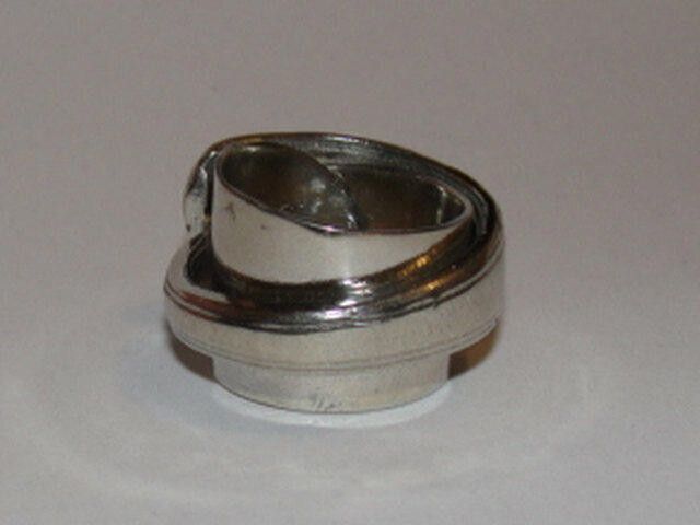 Designer Sterling Silver Plated Brass Butter Knife Ring Alberto Juan Size ONE SIZE - 1 Thumbnail