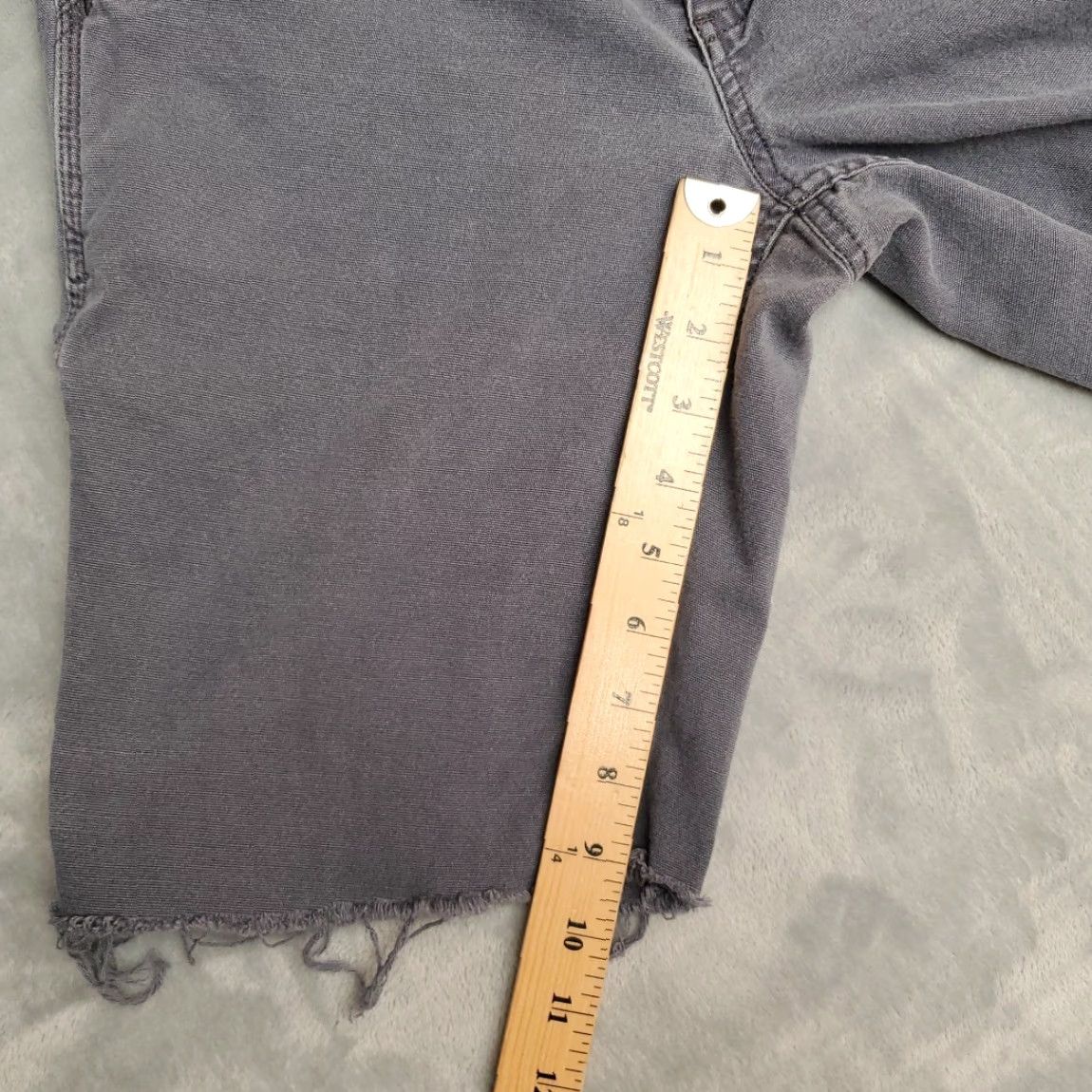 Carhartt Carhartt Shorts Womens 4 Gray Cotton Duck Canvas Heavyweight Work Jorts Cutoffs Cargo Pocket Belt Loops Outdoors Casual Womens Size 27" / US 4 / IT 40 - 7 Thumbnail