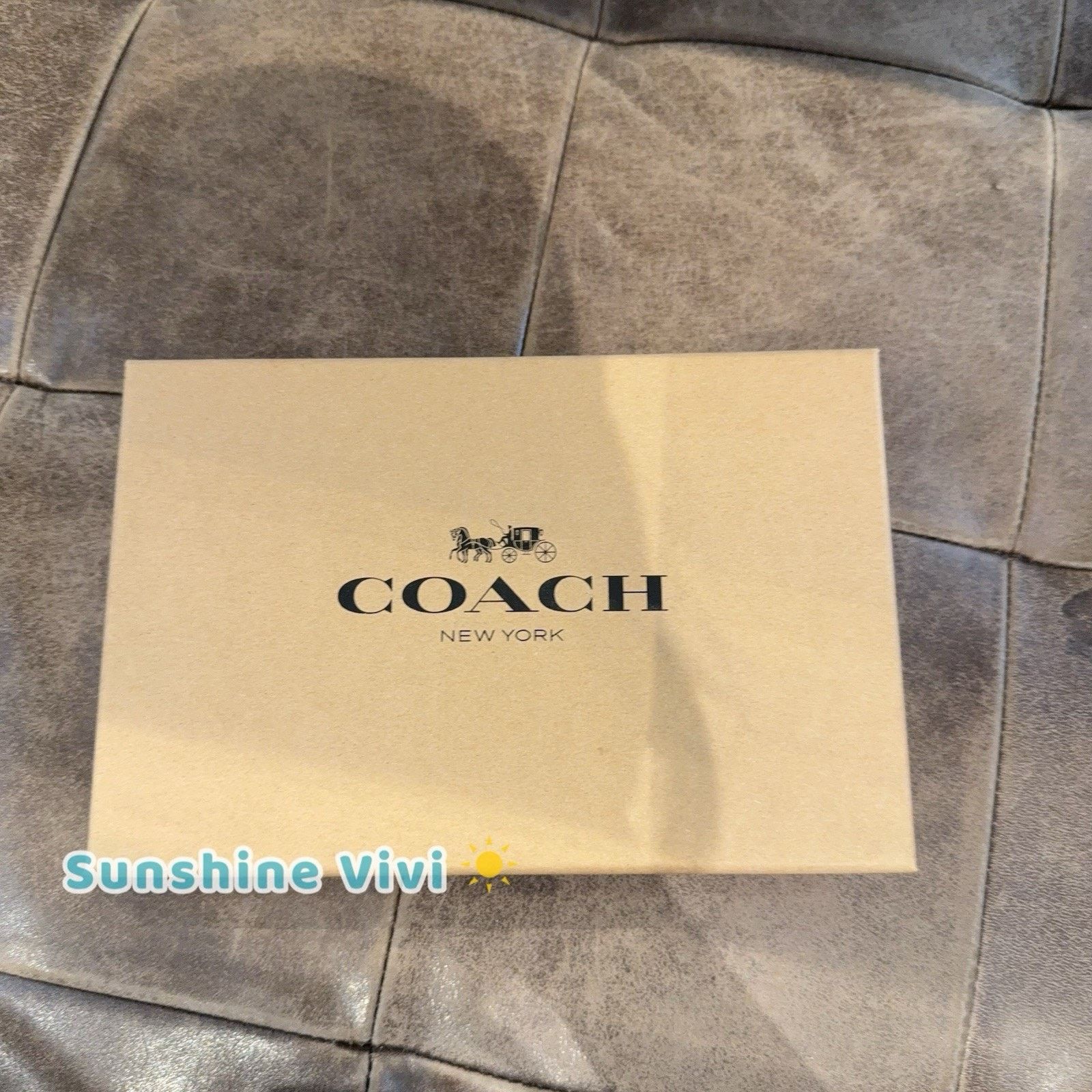 Coach NWT Coach Boxed Wallet Set With Key Fob CS433 Buttercup Size ONE SIZE - 4 Thumbnail