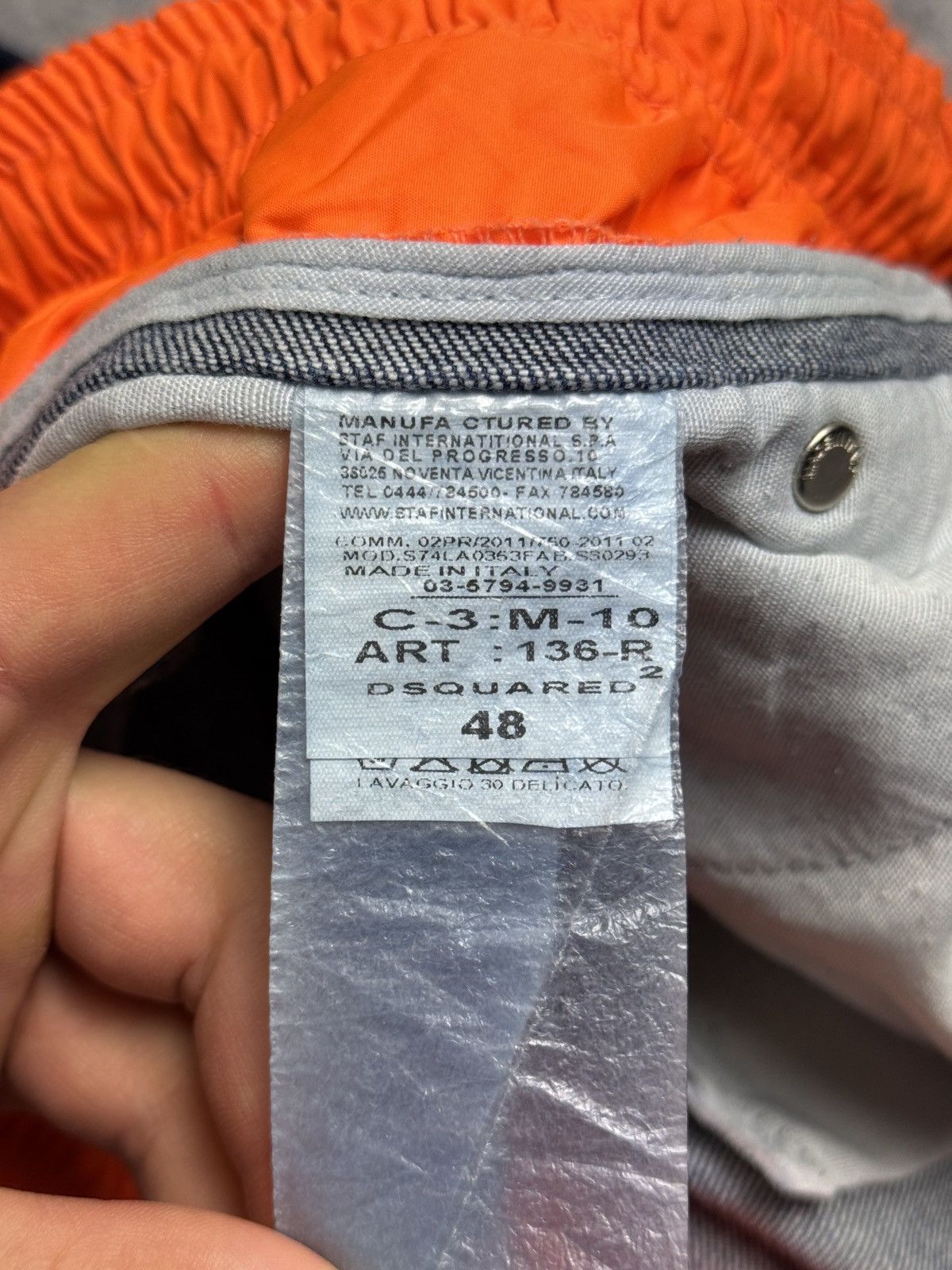 Dsquared2 RARE Dsquared2 Distressed Beach Shorts Y2K Japanese Jeans Size US 32 / EU 48 - 17 Thumbnail