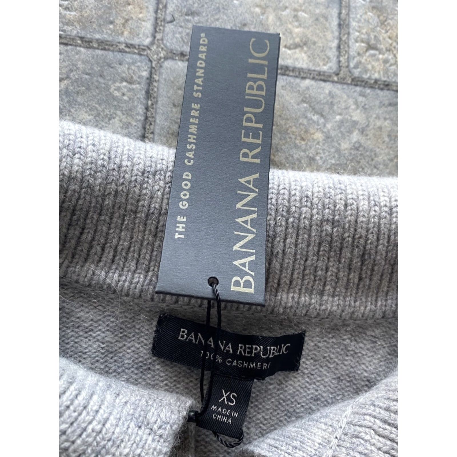 Banana Republic VINTAGE Banana Republic WOMENS XS 100% Cashmere Polo Sweater Light Grey NWT 00 Size XS / US 0-2 / IT 36-38 - 7 Thumbnail