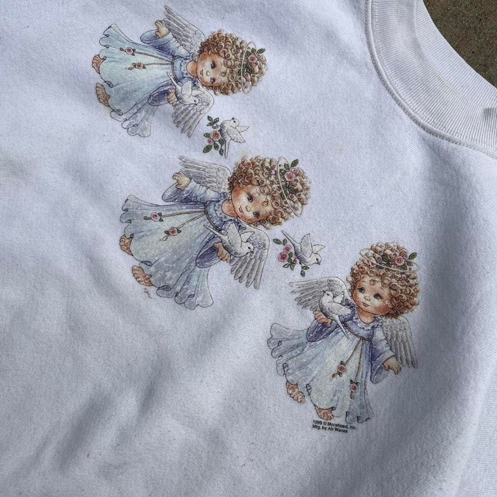 Other 1999 heavyweight vintage angels more Size US L / EU 52-54 / 3 - 2 Thumbnail
