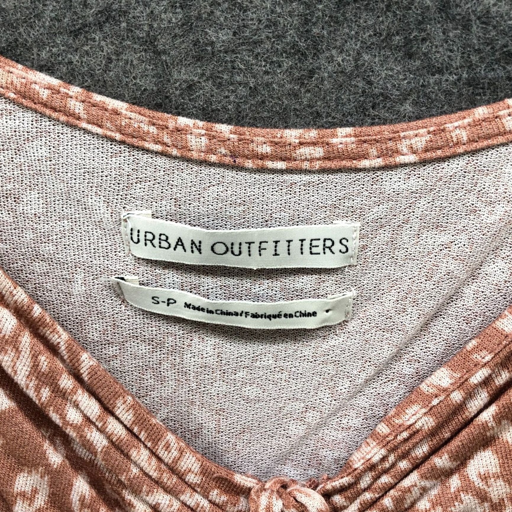 Urban Outfitters Urban Outfitters Smocked Crop Top Womens S Balloon Sleeve Blush Pink Boho Hippie Size S / US 4 / IT 40 - 5 Thumbnail