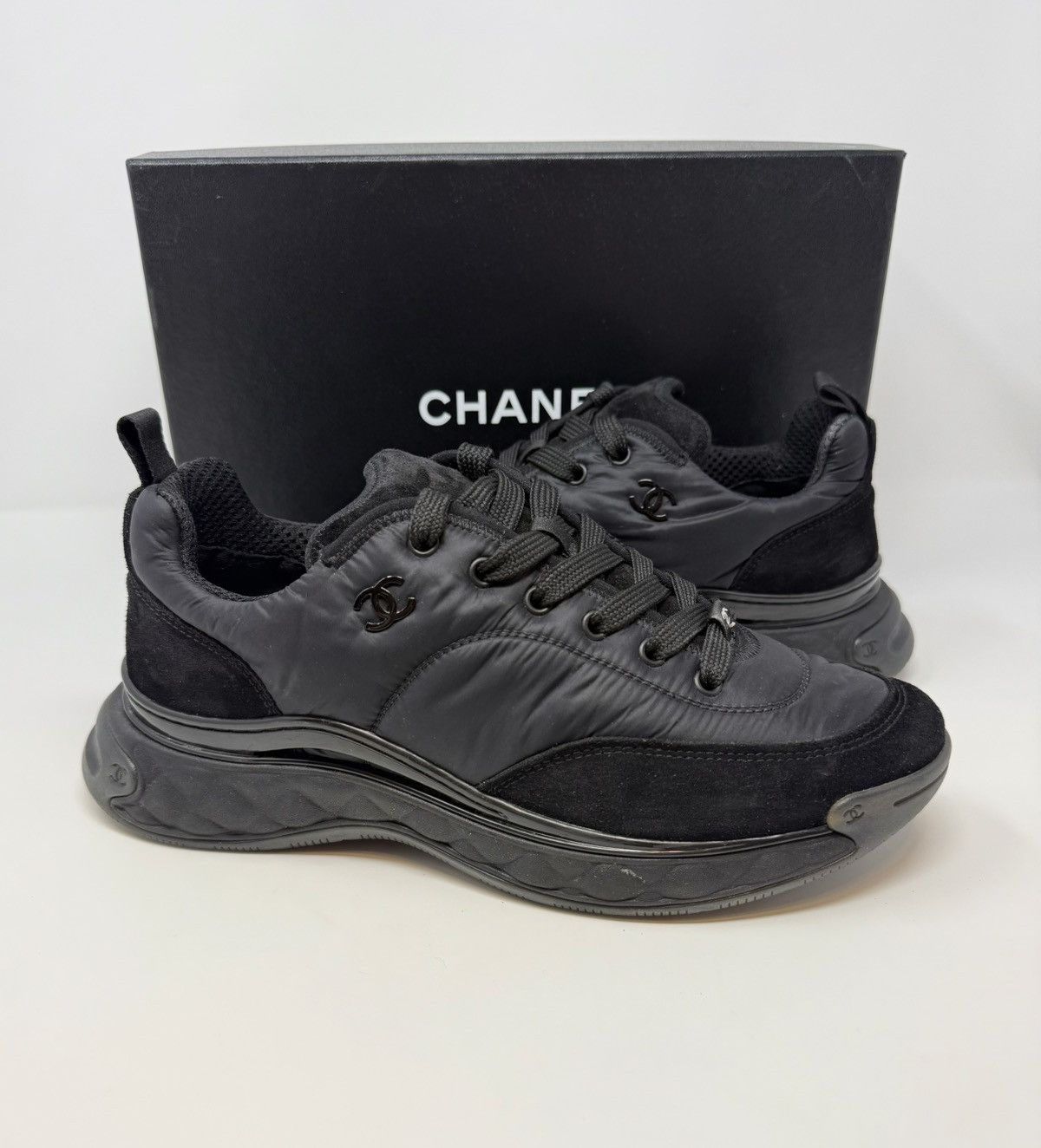 Chanel Chanel CC Low Top Nylon Sneaker Size US 9 / EU 42 - 1 Thumbnail