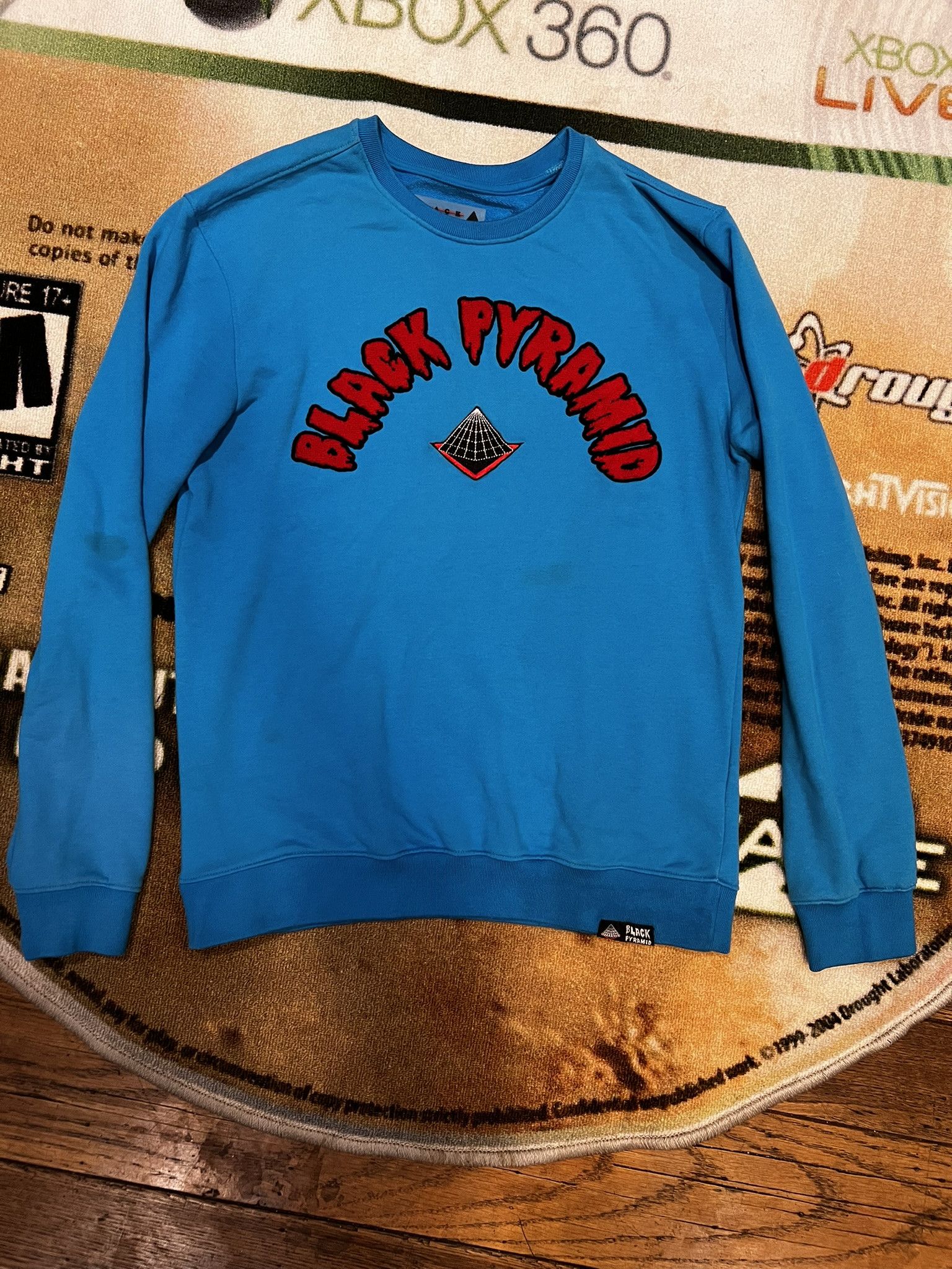 Black Pyramid Black Pyramid Crewneck Size US M / EU 48-50 / 2 - 1 Thumbnail
