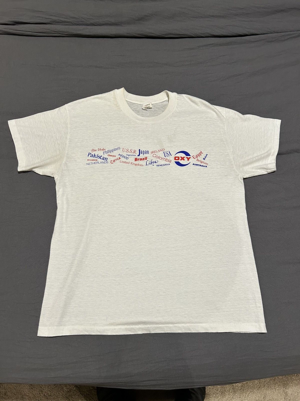 Vintage Vintage 90’s “Oxy” Cleaning company world t-shirt Size US L / EU 52-54 / 3 - 1 Thumbnail