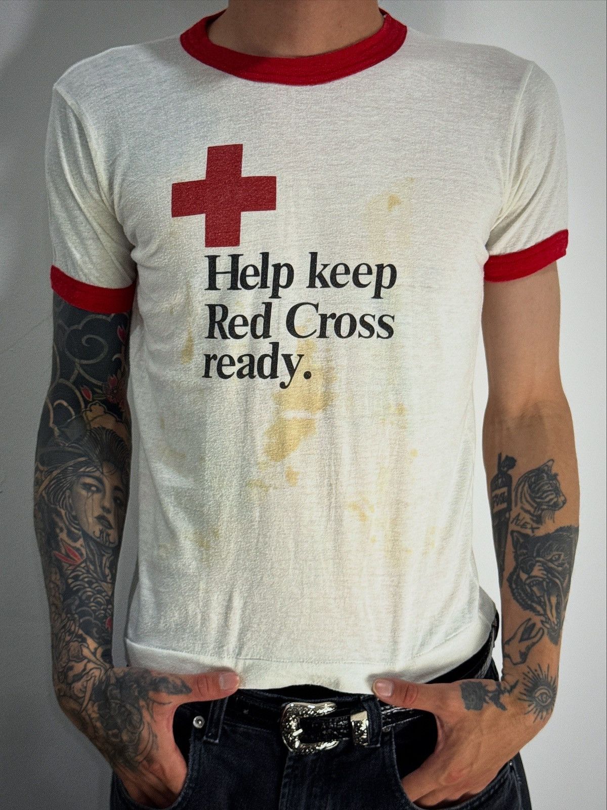 Vintage Vintage 1980s Red Cross Ringers T-shirt Size US M / EU 48-50 / 2 - 1 Thumbnail
