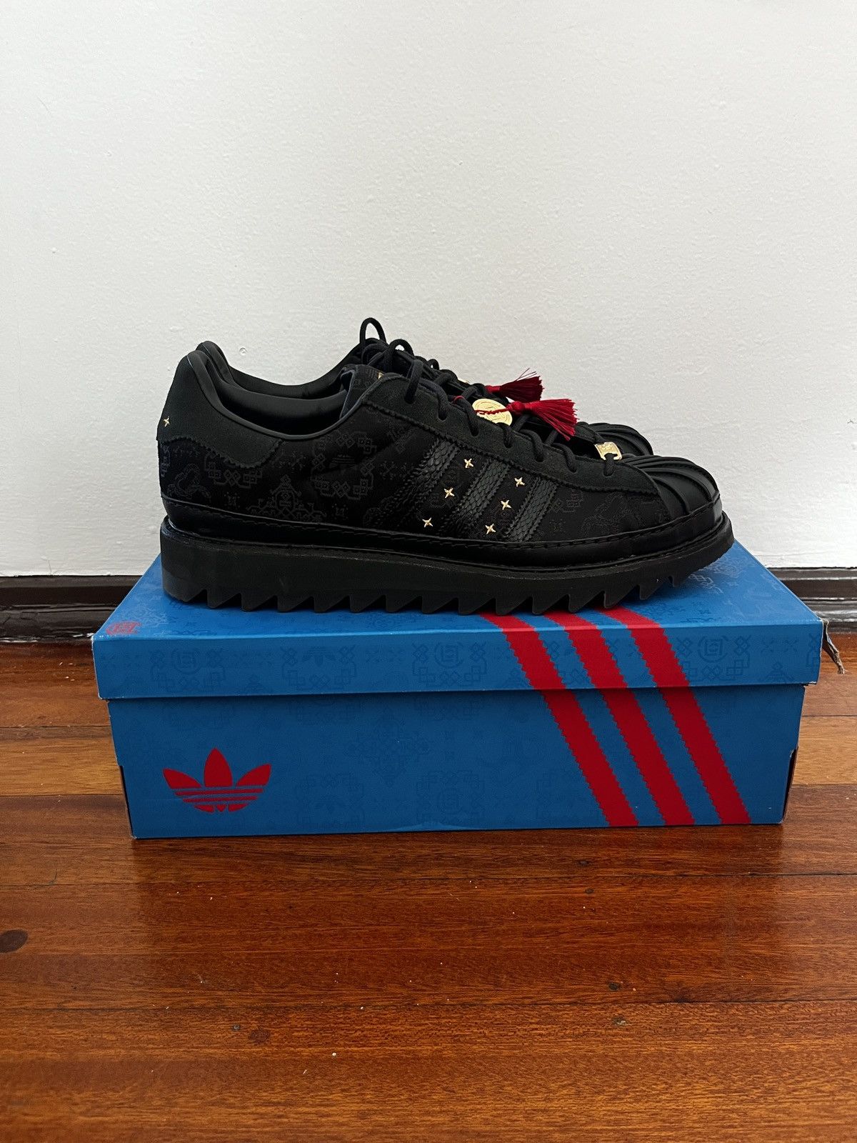Adidas × CLOT ADIDAS CLOT SUPERSTAR LNY Size US 14 / EU 47 - 1 Thumbnail