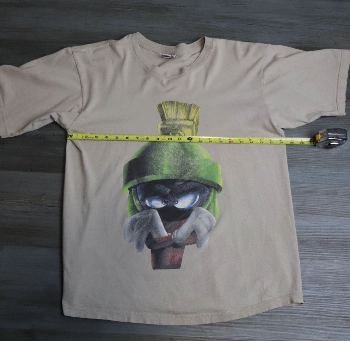 Vintage Vintage Marvin The Martian Looney Tunes T Shirt Beige Size L Size US L / EU 52-54 / 3 - 3 Thumbnail