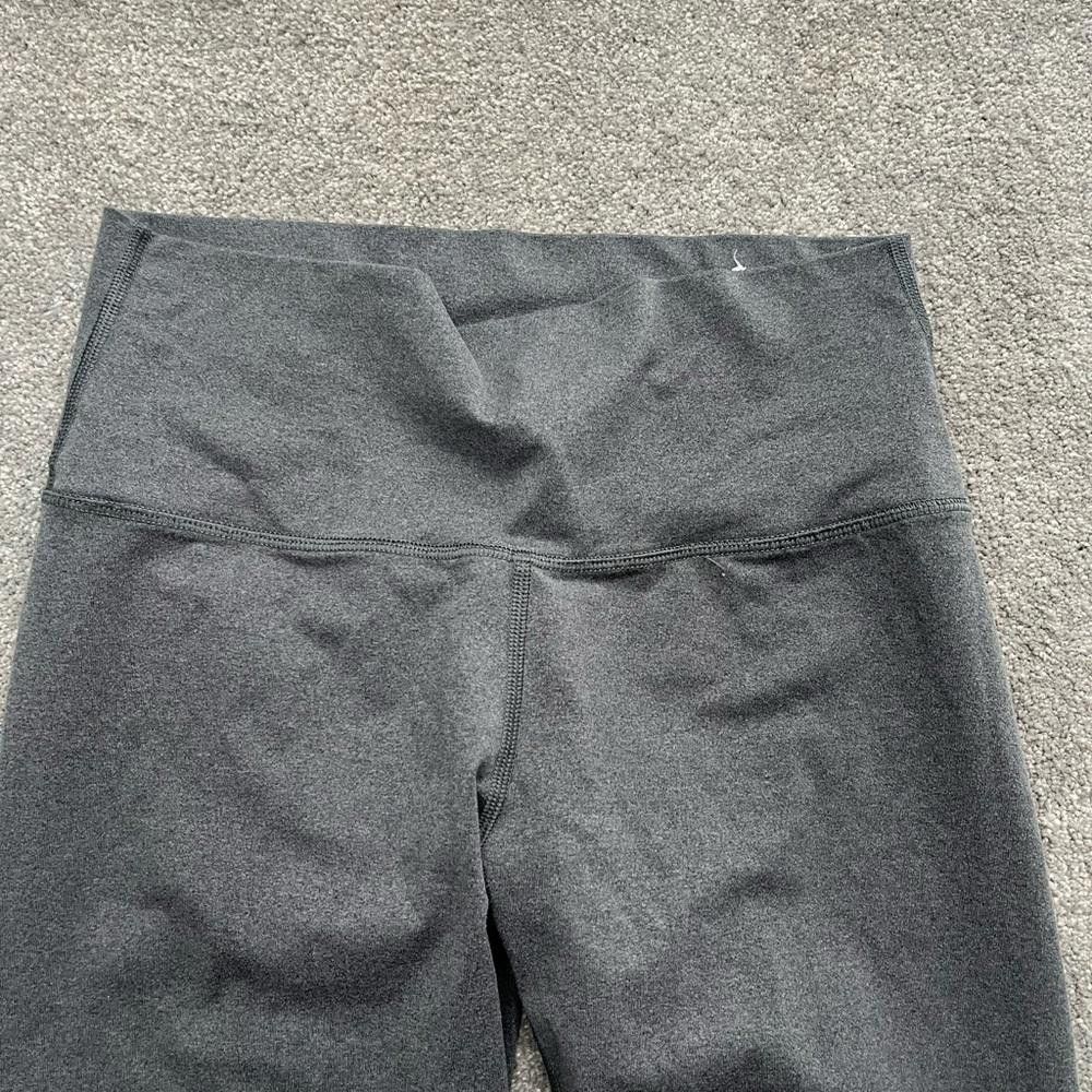 Designer Aerie gray leggings Size 32" / US 10 / IT 46 - 2 Thumbnail